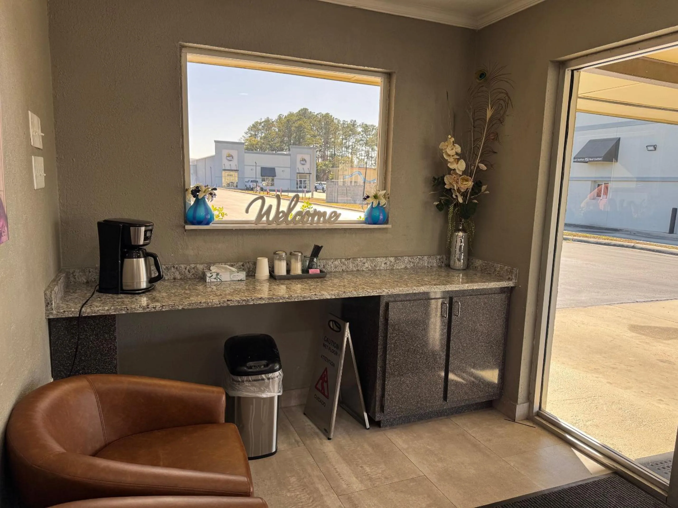 Driftwood Inn - Lake City