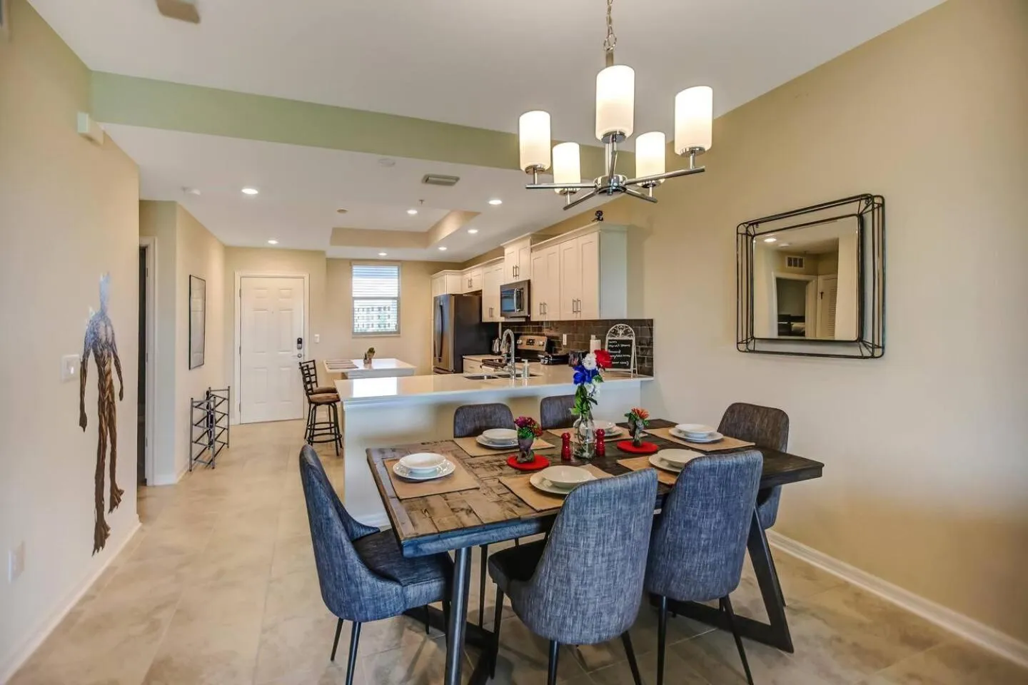 Dining area in H - New 2 Bedroom Condo - 5 Miles to Disney - Free Water Park