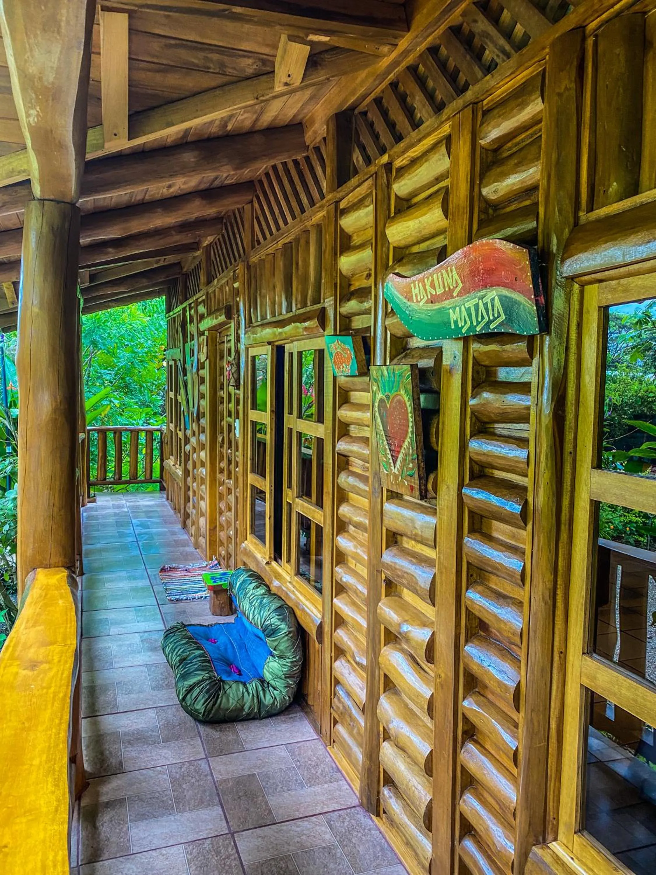 Facade/entrance in Cabañas Lamaite