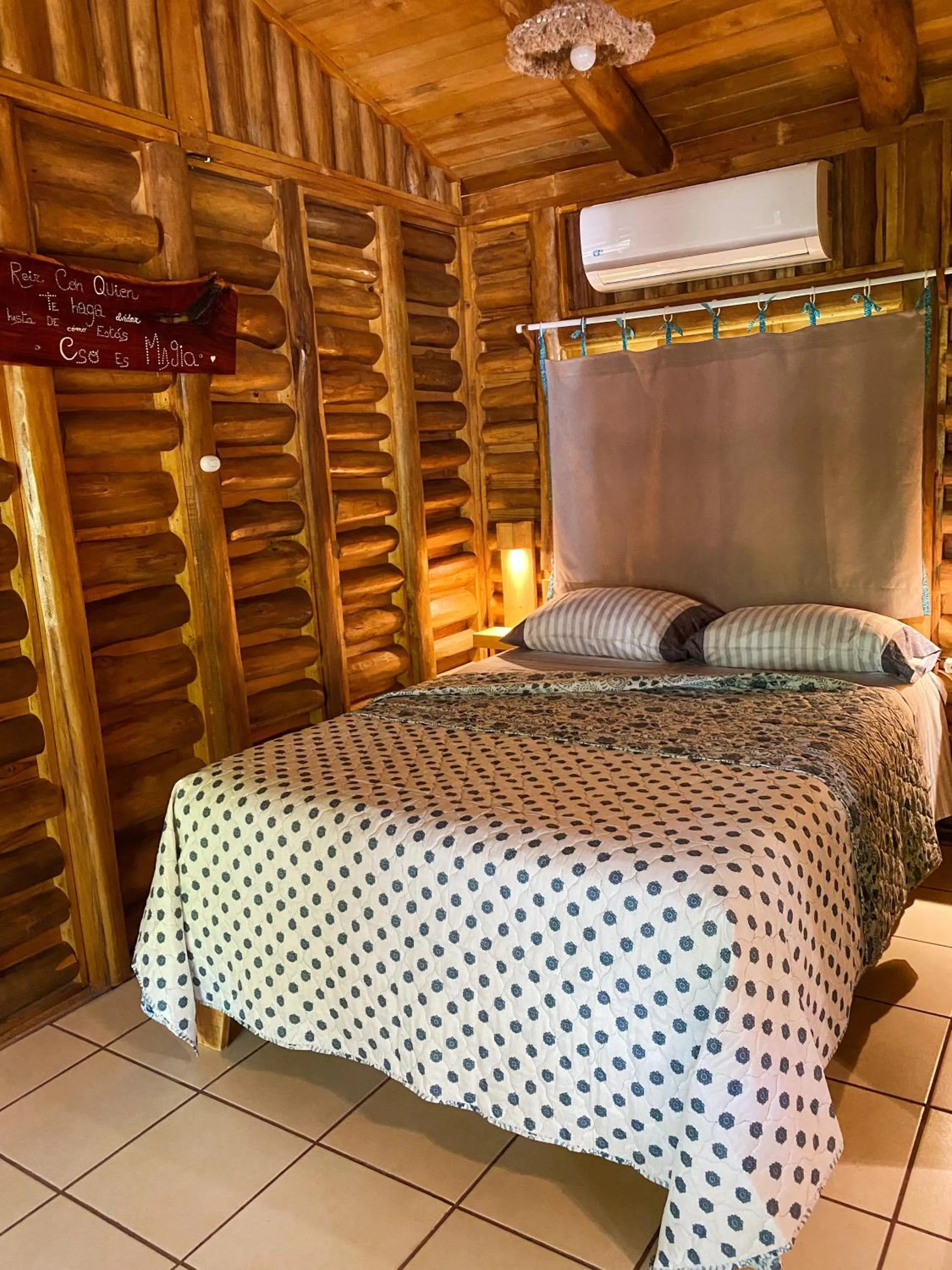 Bed in Cabañas Lamaite