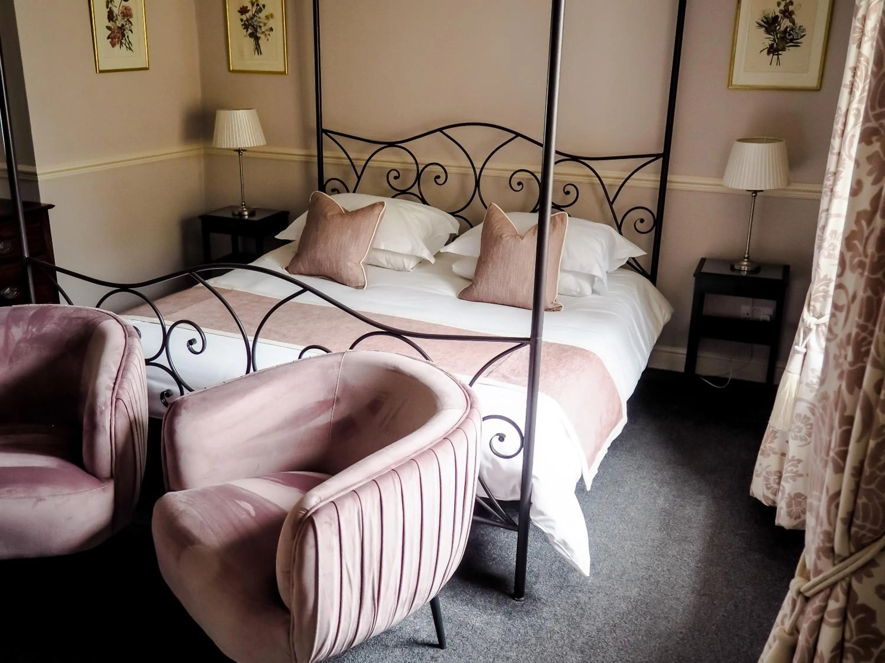 Bed in The Wensleydale Hotel