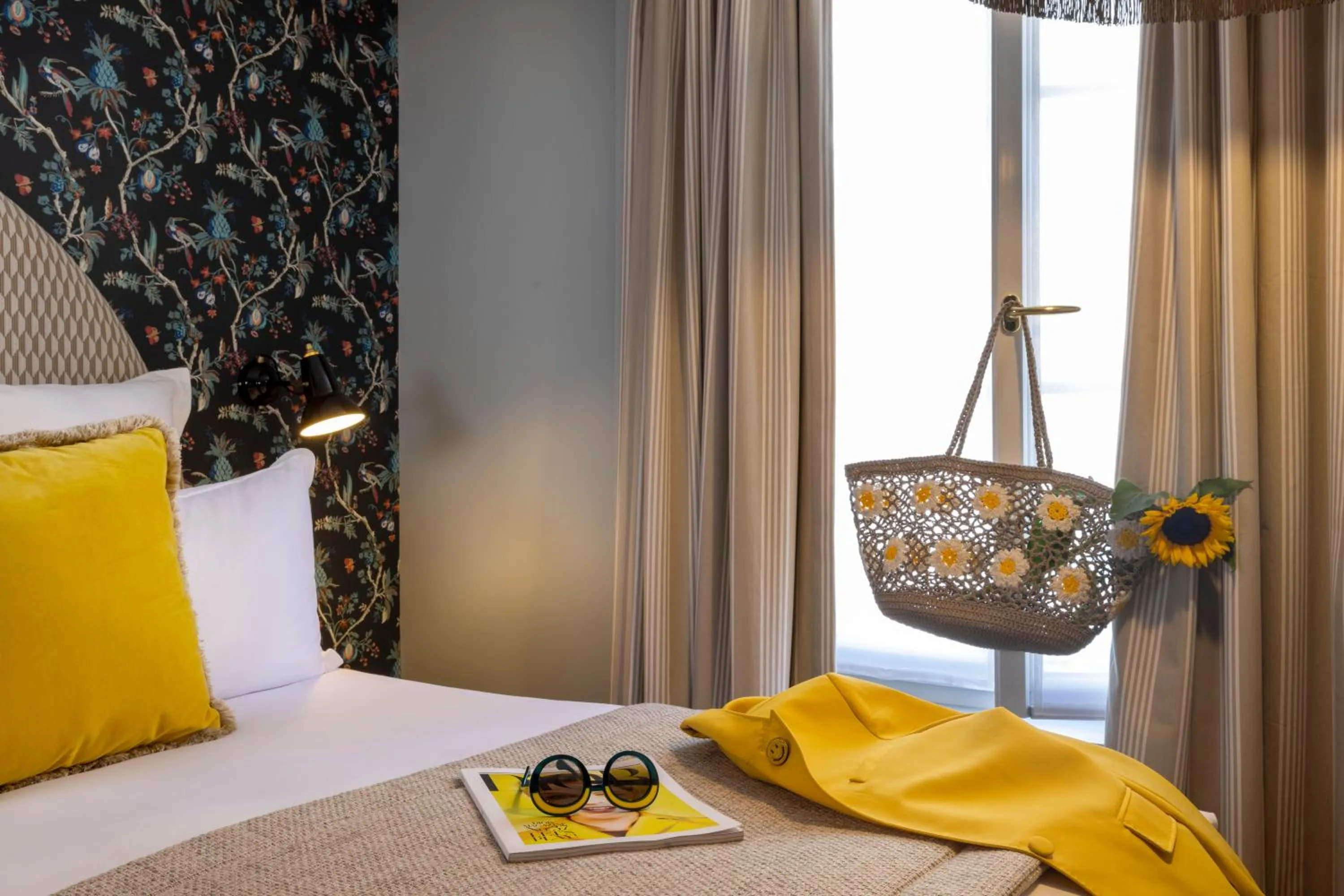 Bedroom, Bed in Hôtel Fior d'Aliza