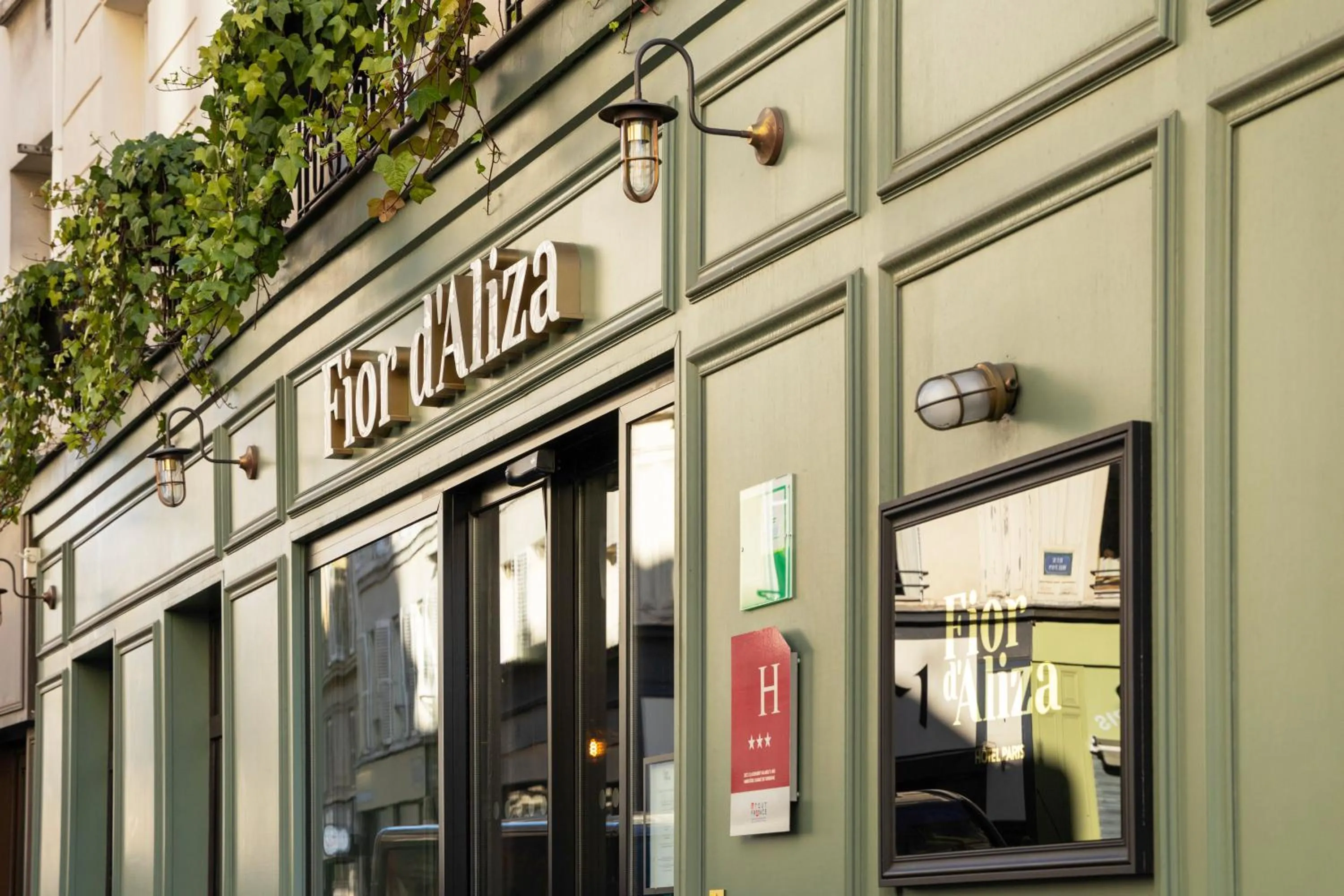 Facade/entrance in Hôtel Fior d'Aliza