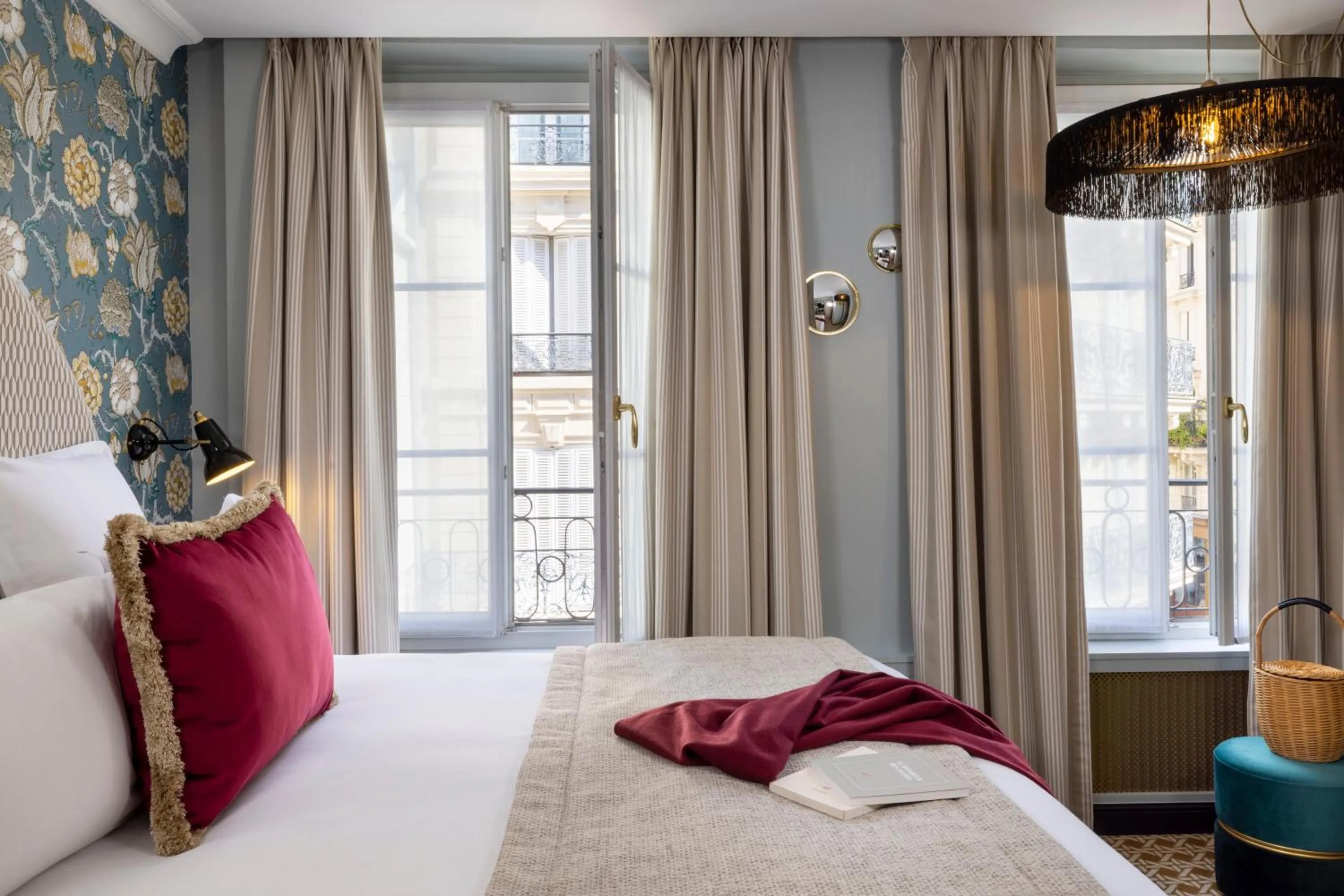 Bedroom, Bed in Hôtel Fior d'Aliza