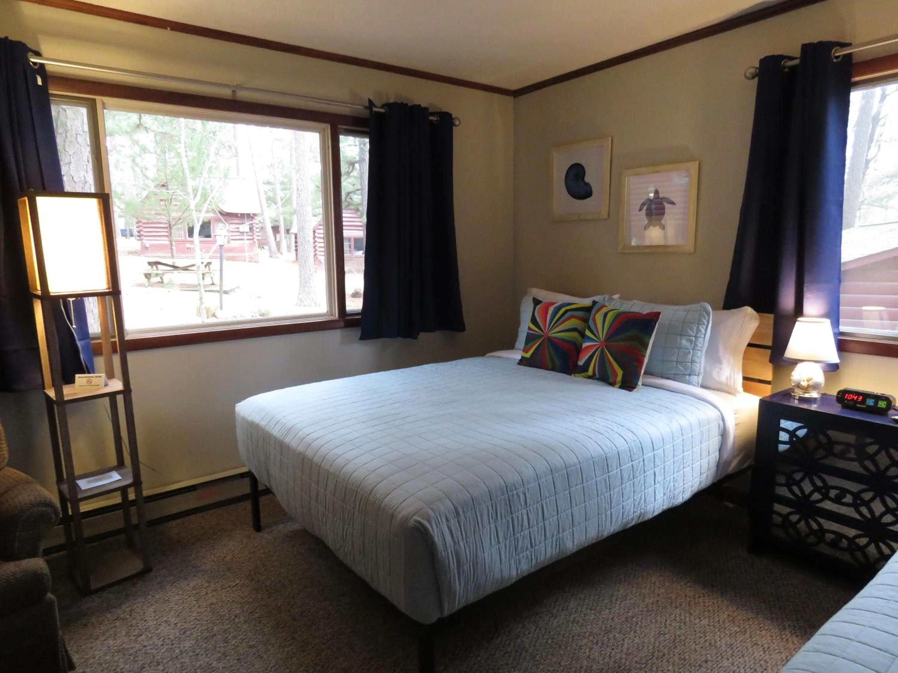 Bedroom in Tall Pines Inn
