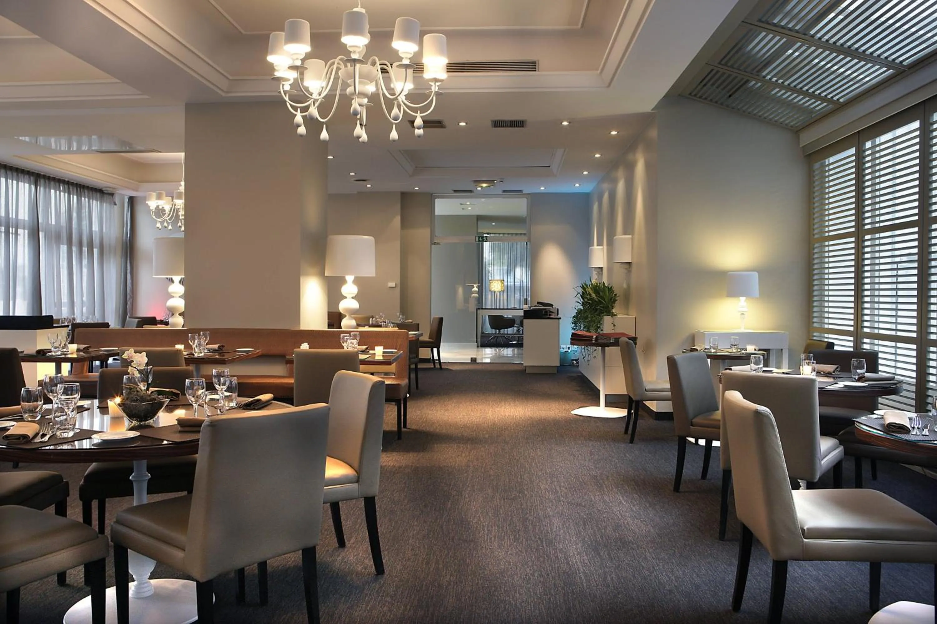 Restaurant/places to eat in AC Hotel by Marriott Ambassadeur Antibes - Juan Les Pins