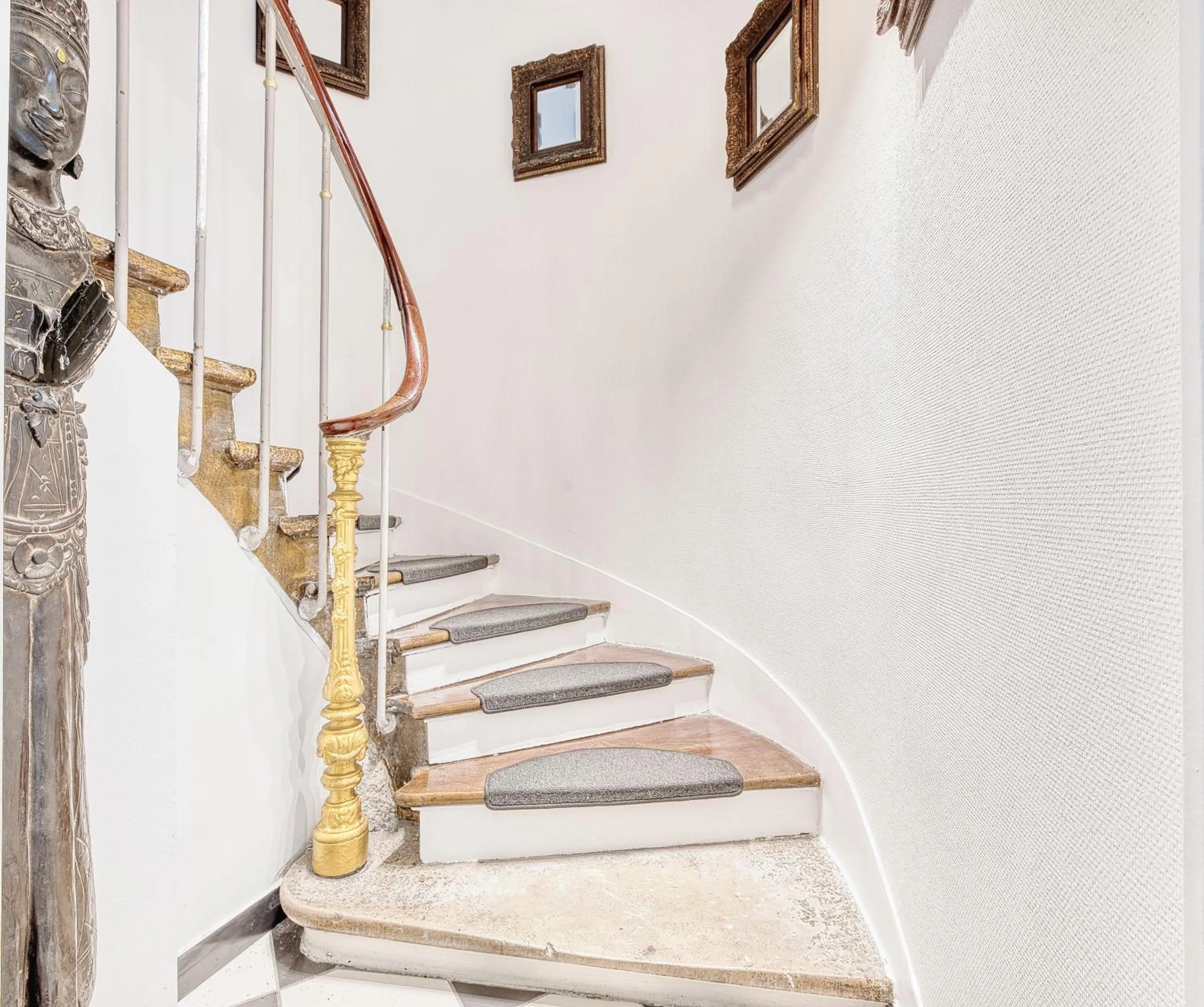 Camelia Prestige - Place de la Nation