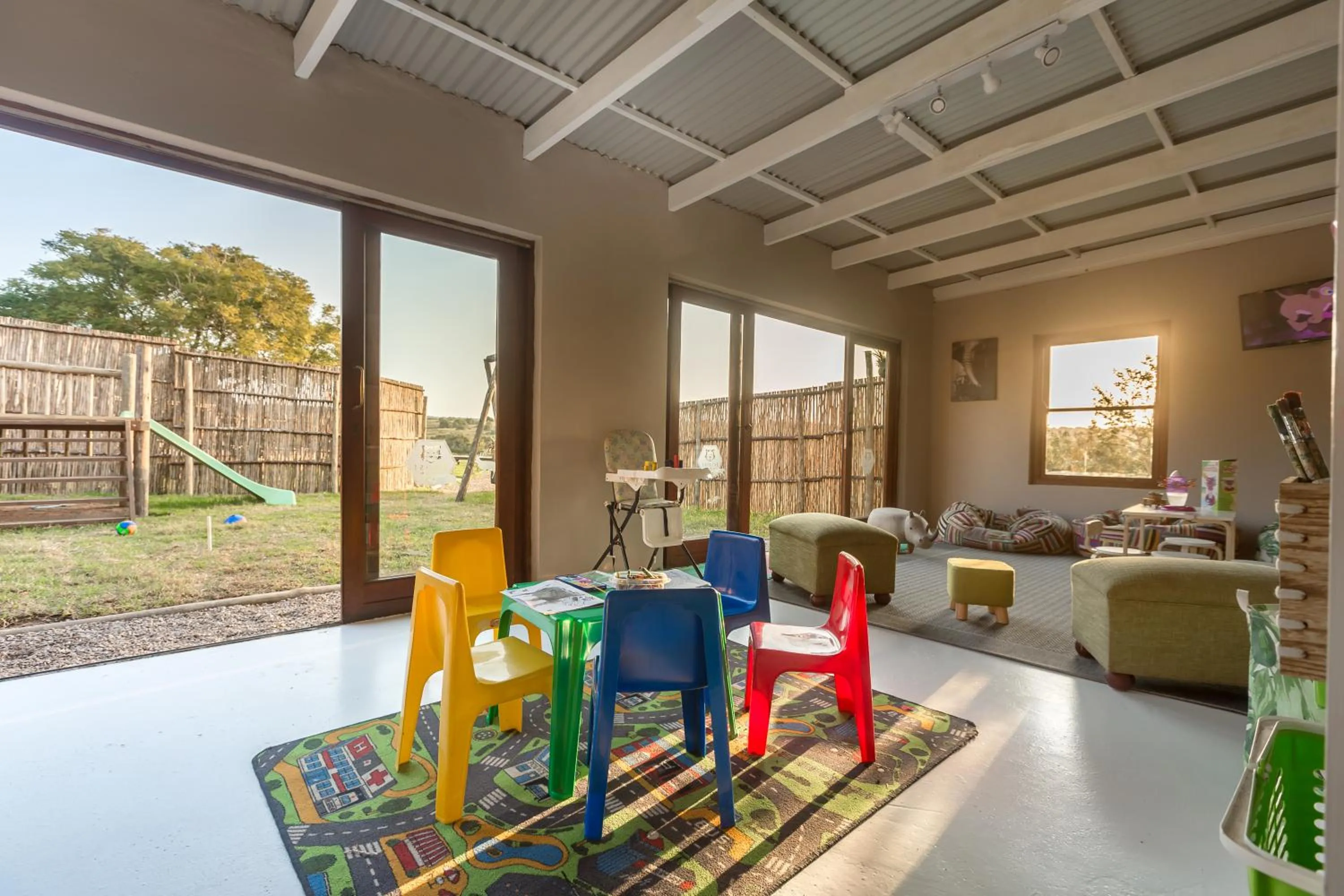 Activities in Hlosi Game Lodge - Amakhala Game Reserve