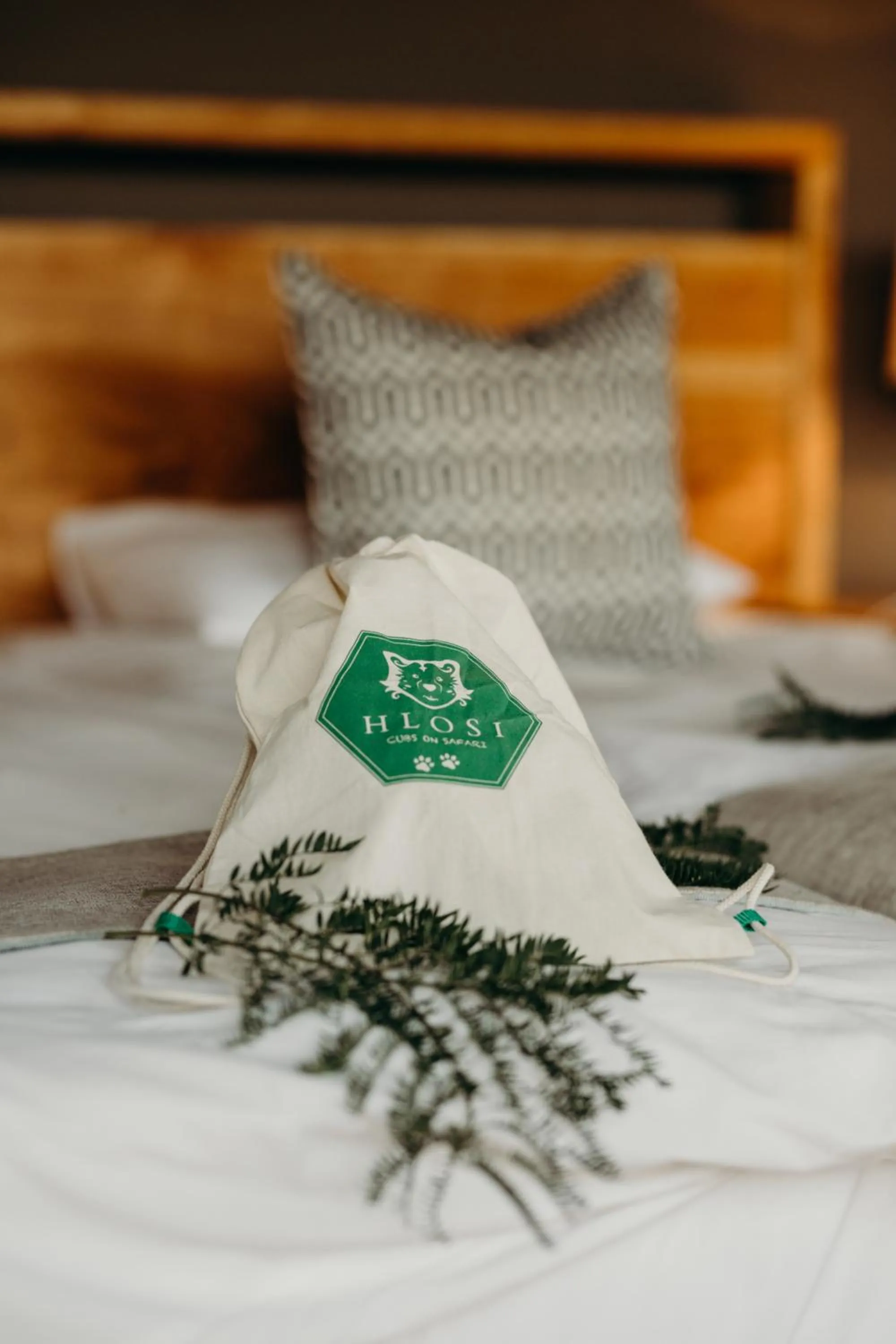 Bed in Hlosi Game Lodge - Amakhala Game Reserve