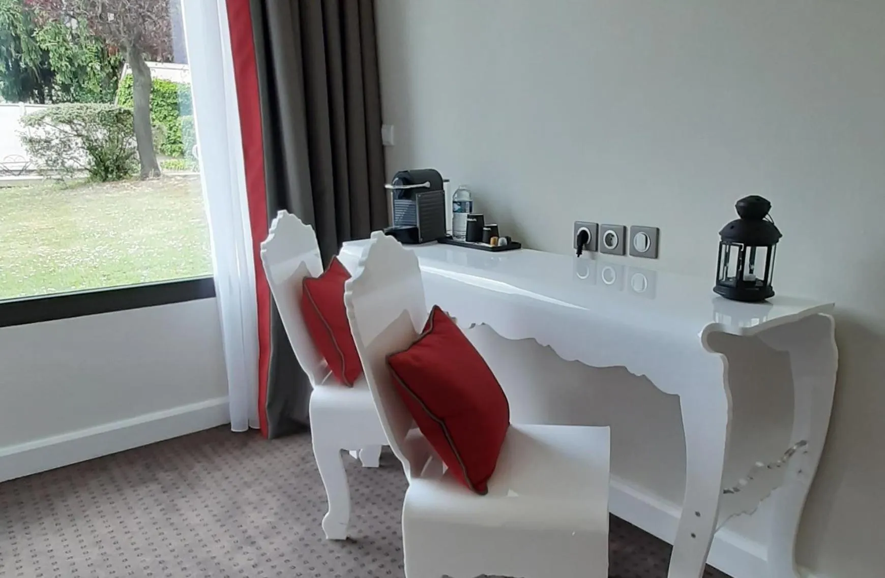 Coffee/tea facilities in Hotel Albert 1er