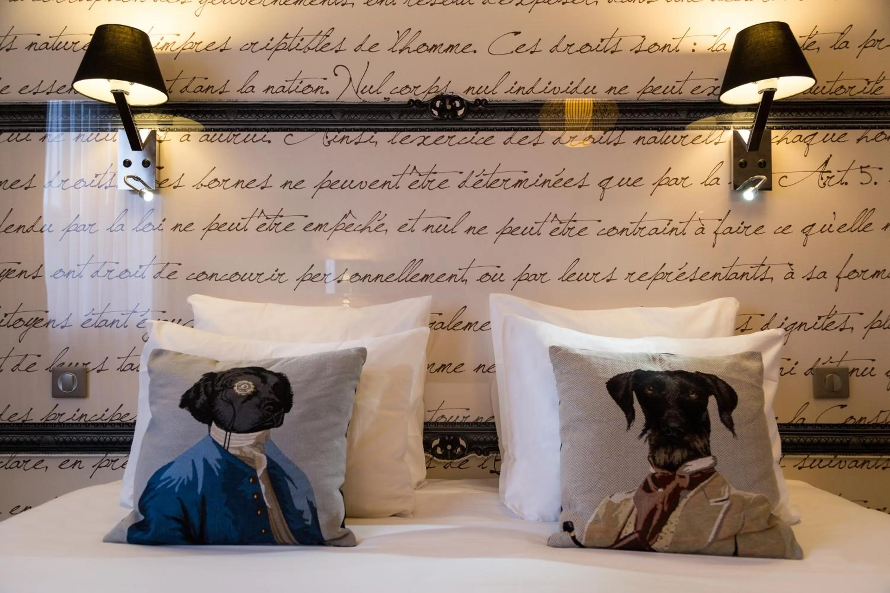 Decorative detail, Bed in Hotel Albert 1er