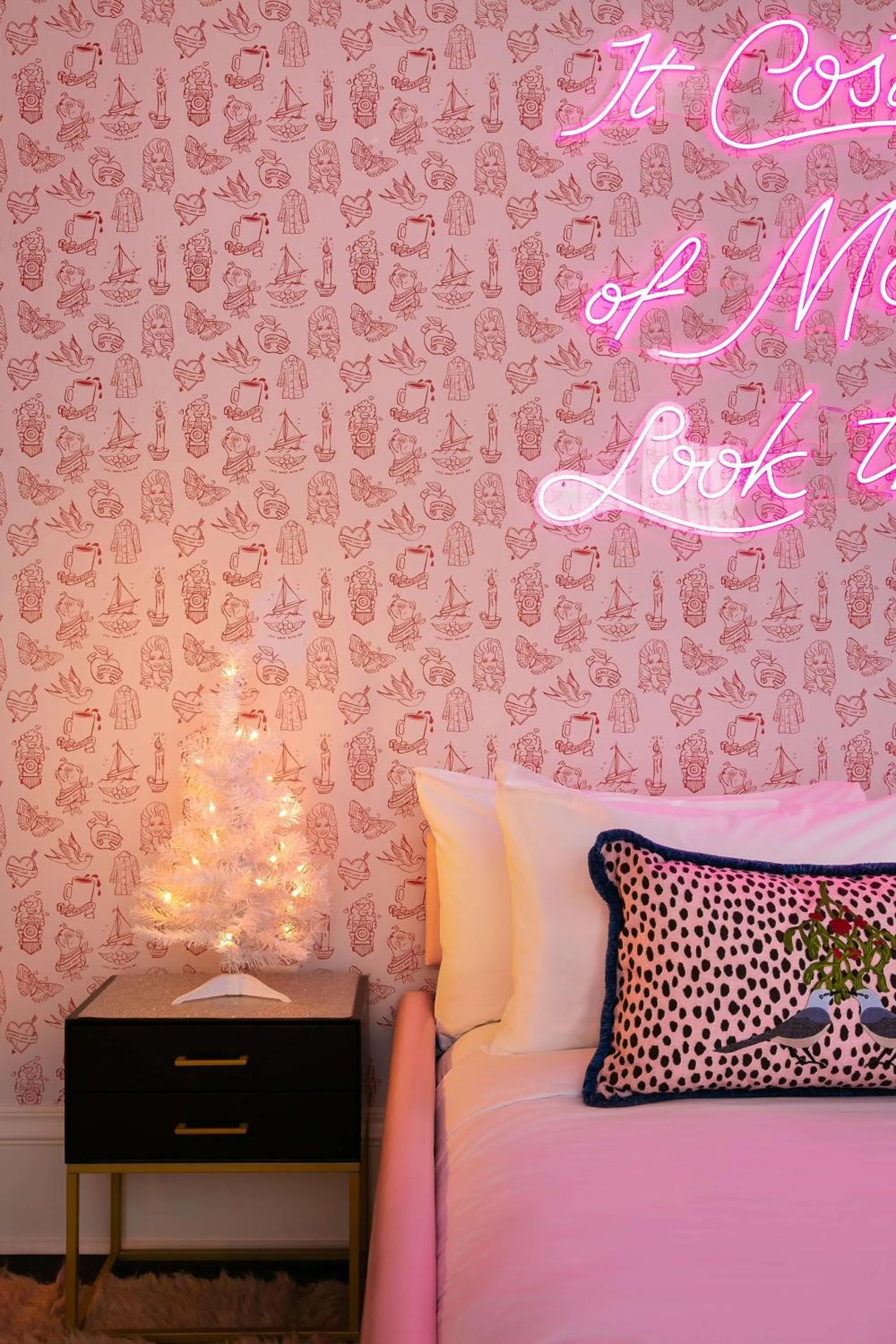 Bed in Graduate by Hilton Nashville