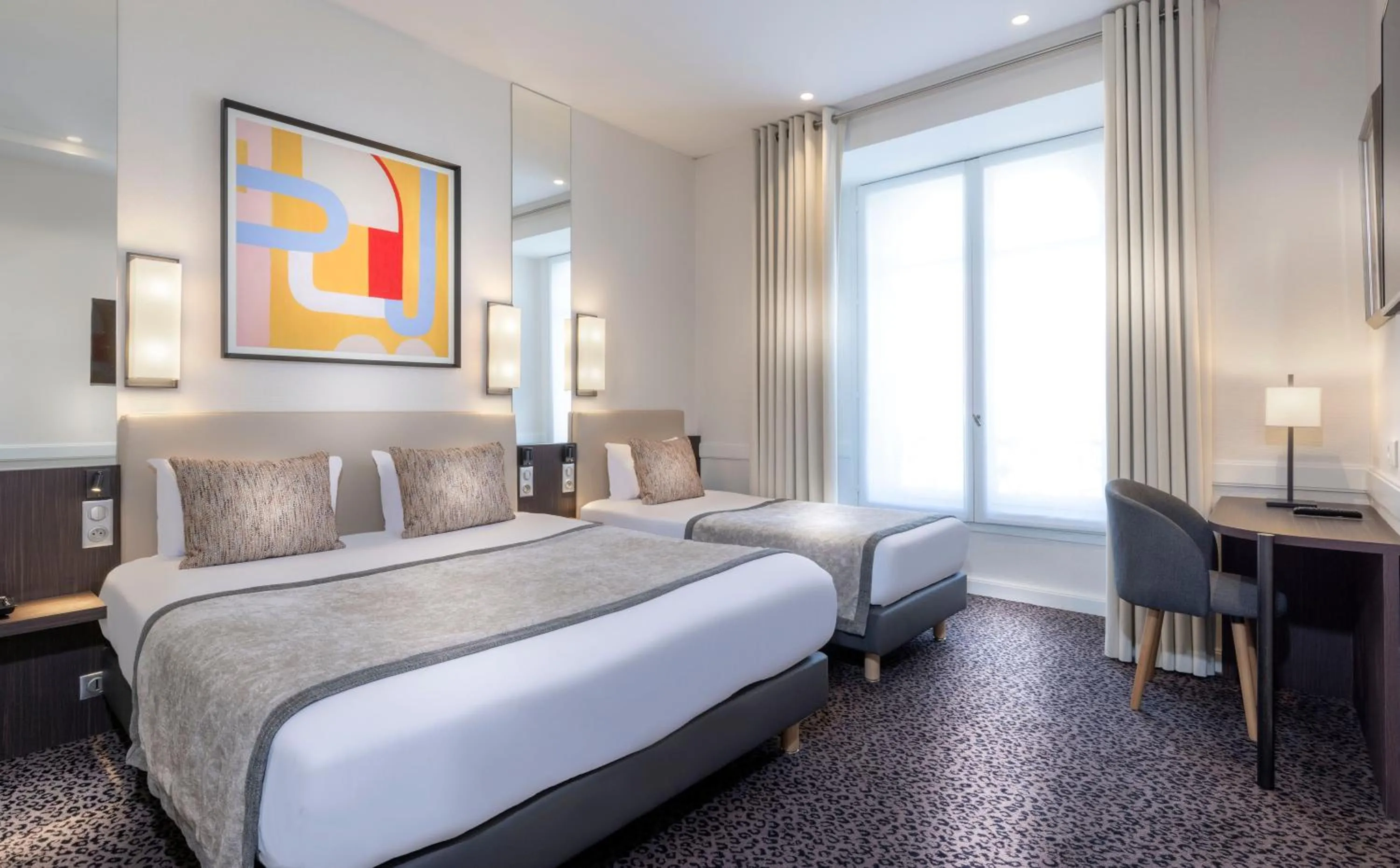 Bed in Elysées Ceramic