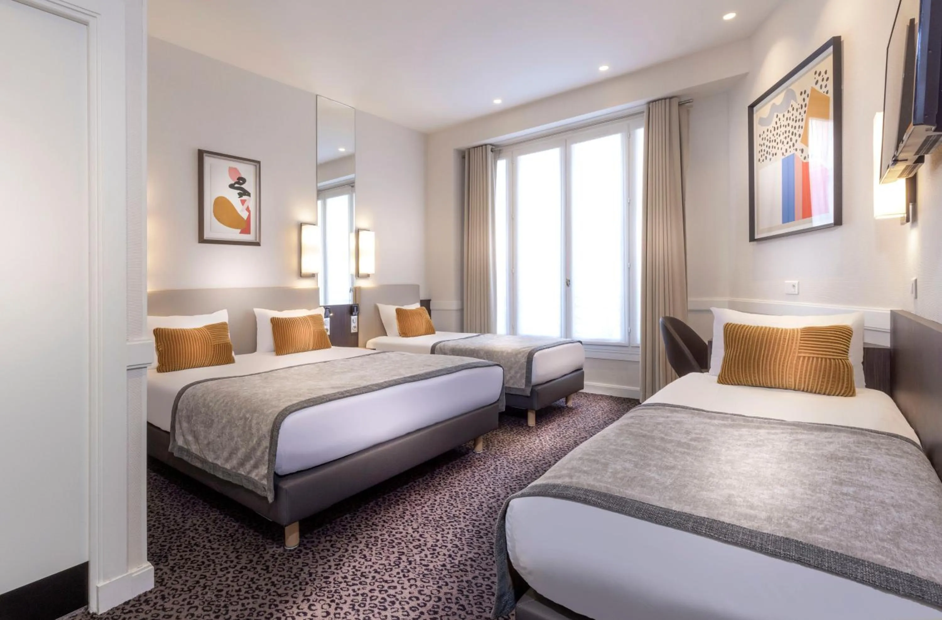 Bed in Elysées Ceramic