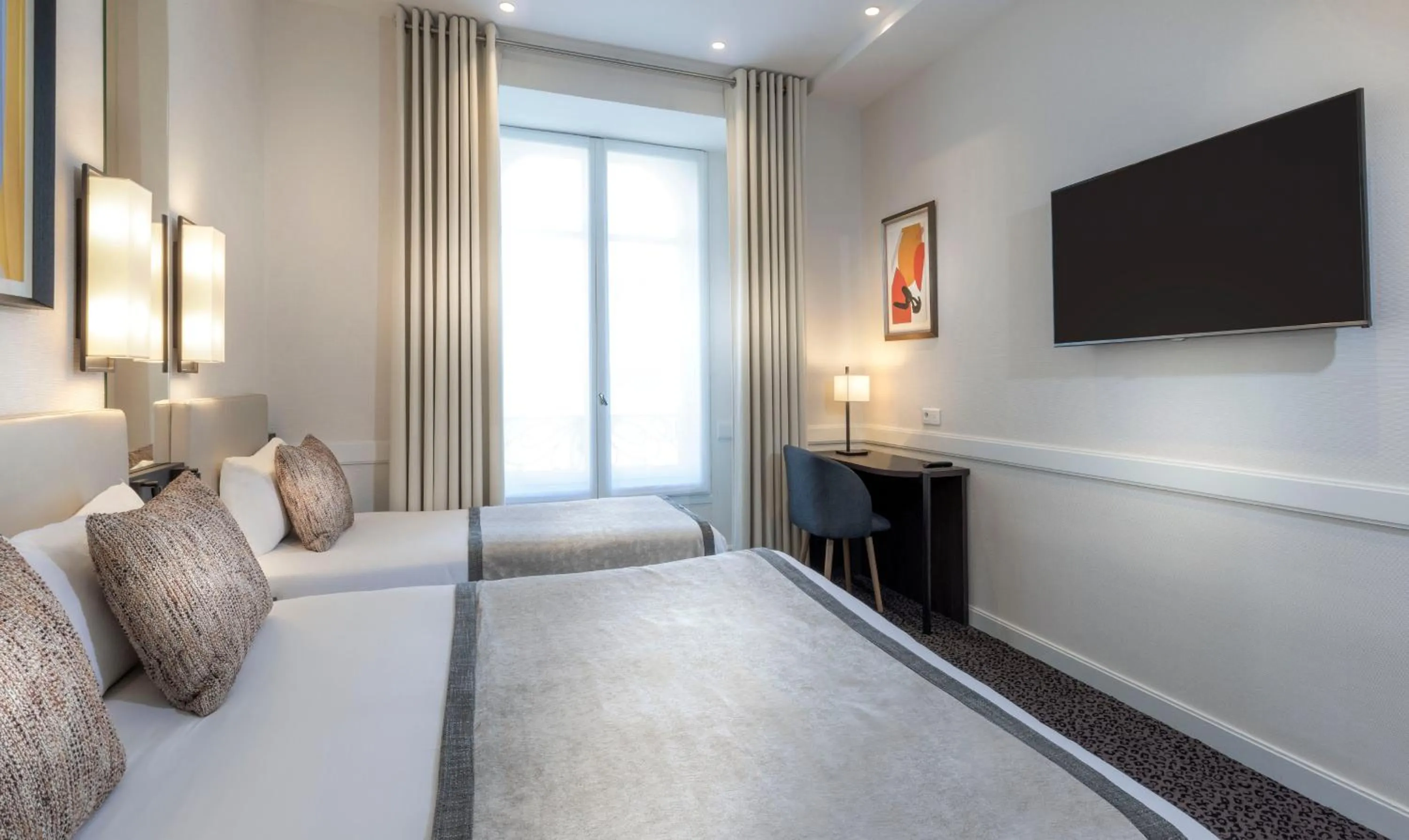 Communal lounge/ TV room, Bed in Elysées Ceramic