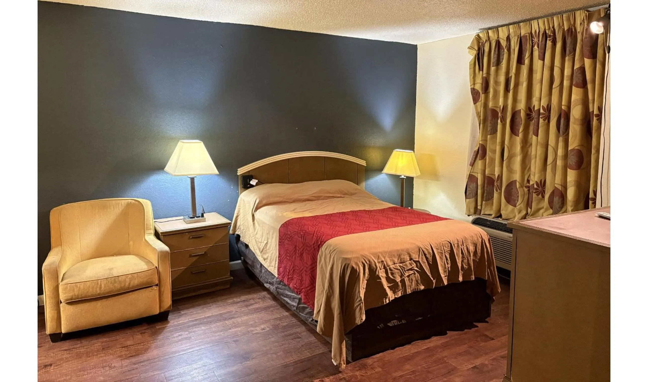 Bedroom, Bed in Motel 19 By Capital O Baytown I-10