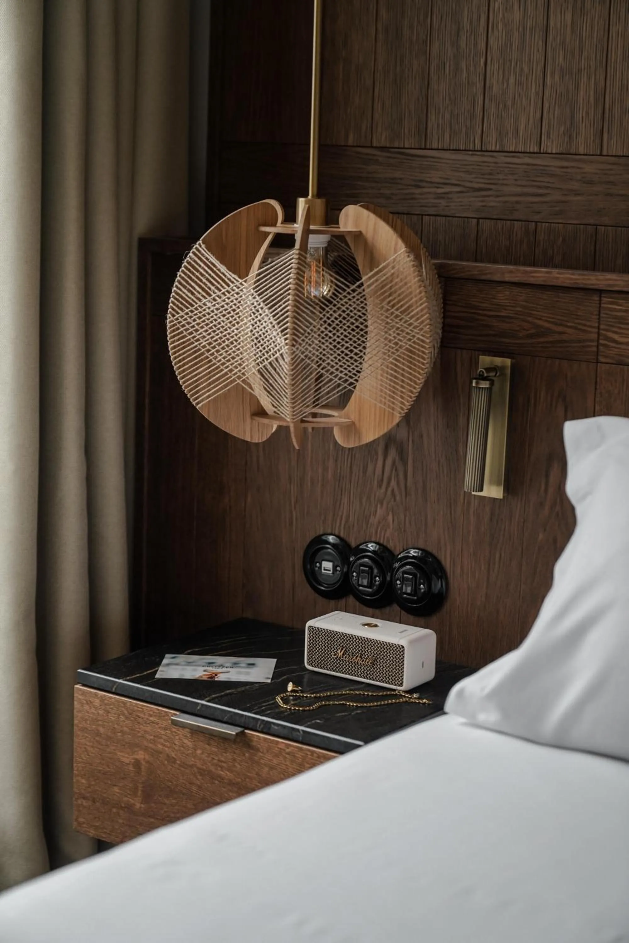 Photo of the whole room, Bed in Hotel Pulitzer Paris