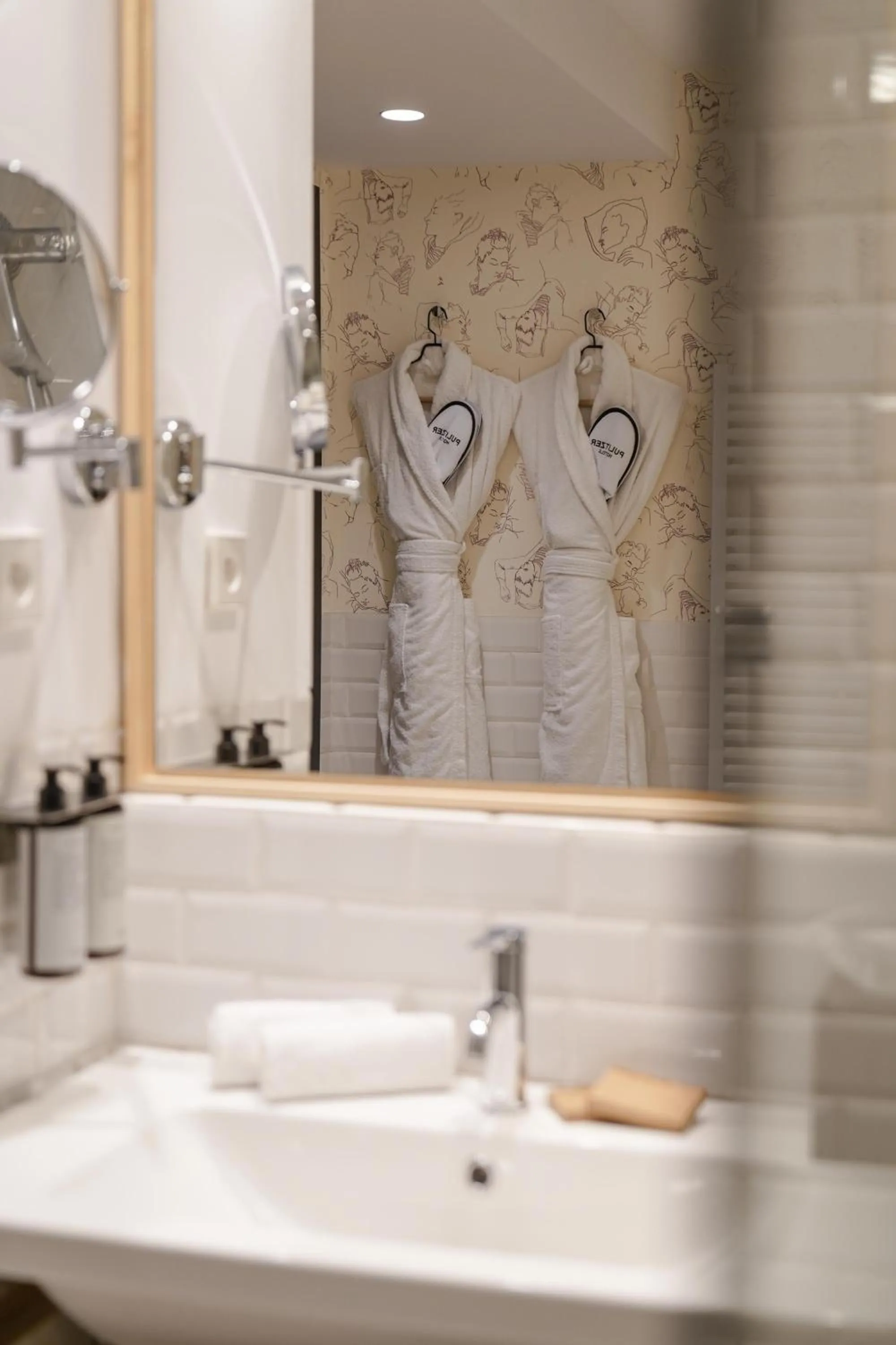 Bathroom in Hotel Pulitzer Paris