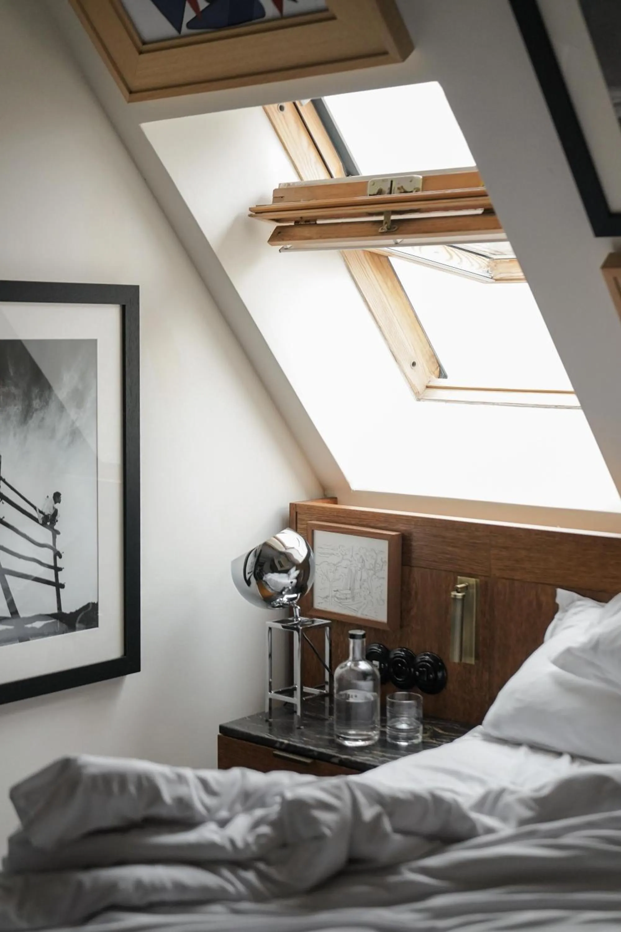 Photo of the whole room, Bed in Hotel Pulitzer Paris