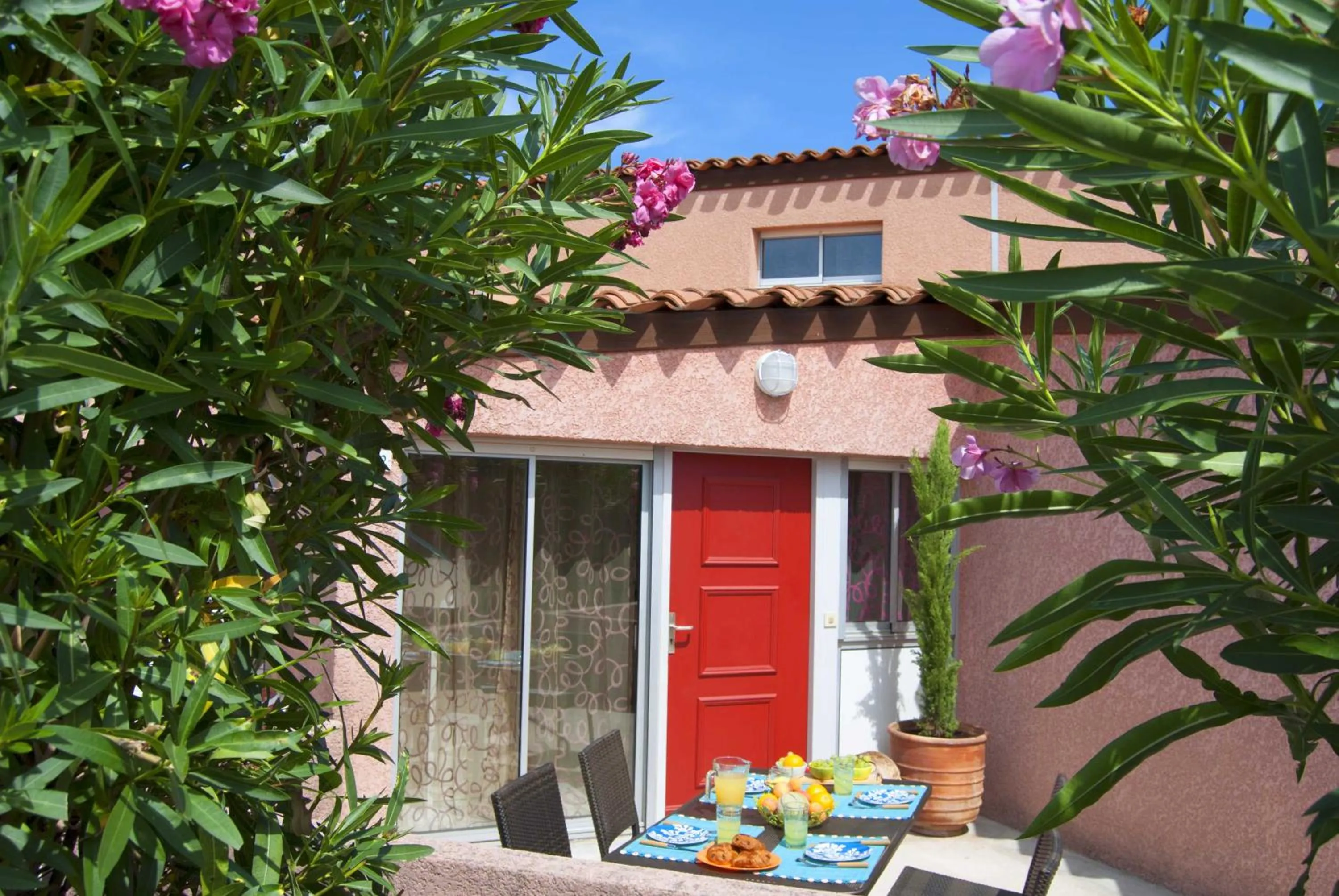 Balcony/Terrace in Lagrange Grand Bleu Vacances – Résidence Les Jardins de Neptune
