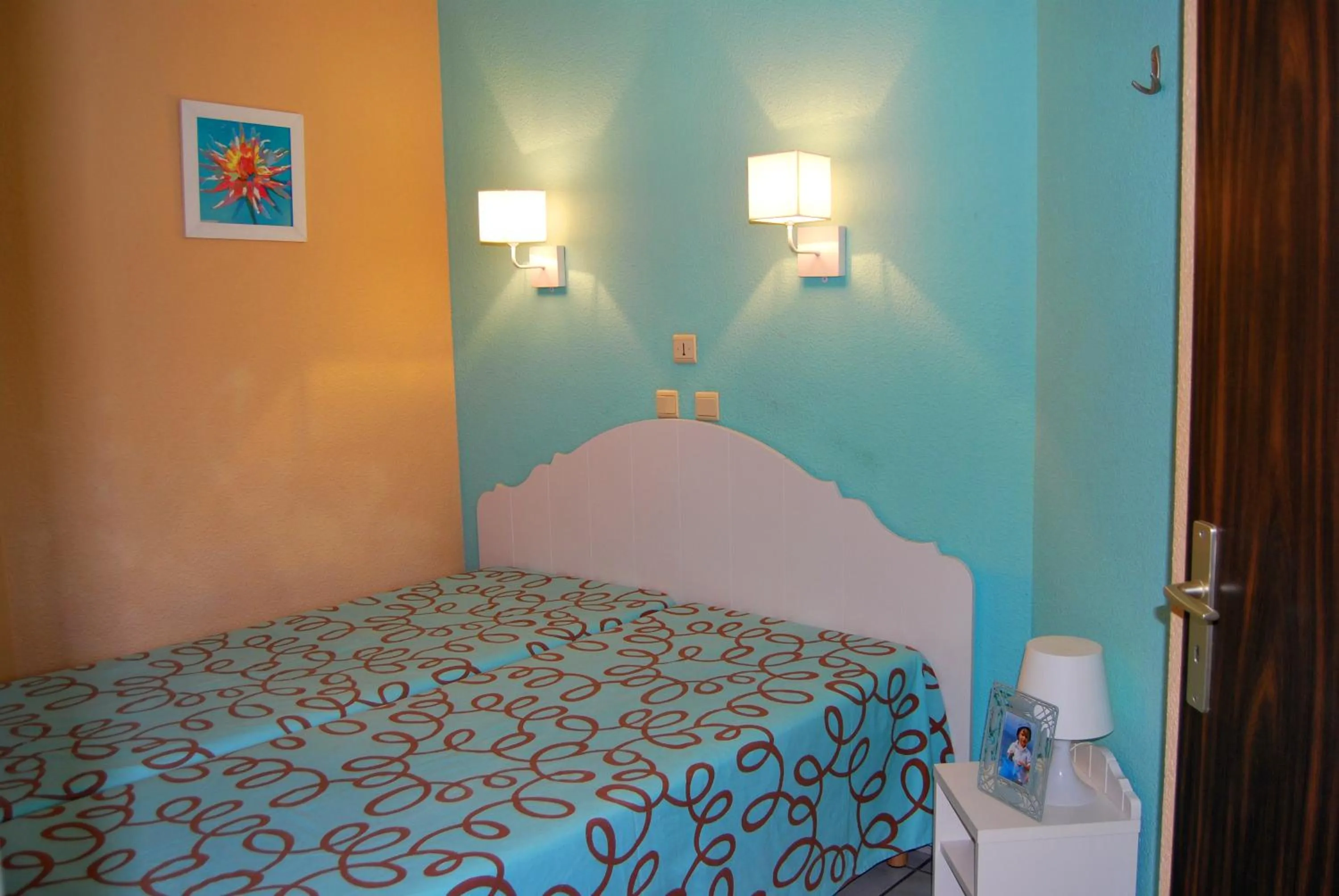 Bedroom, Bed in Lagrange Grand Bleu Vacances – Résidence Les Jardins de Neptune