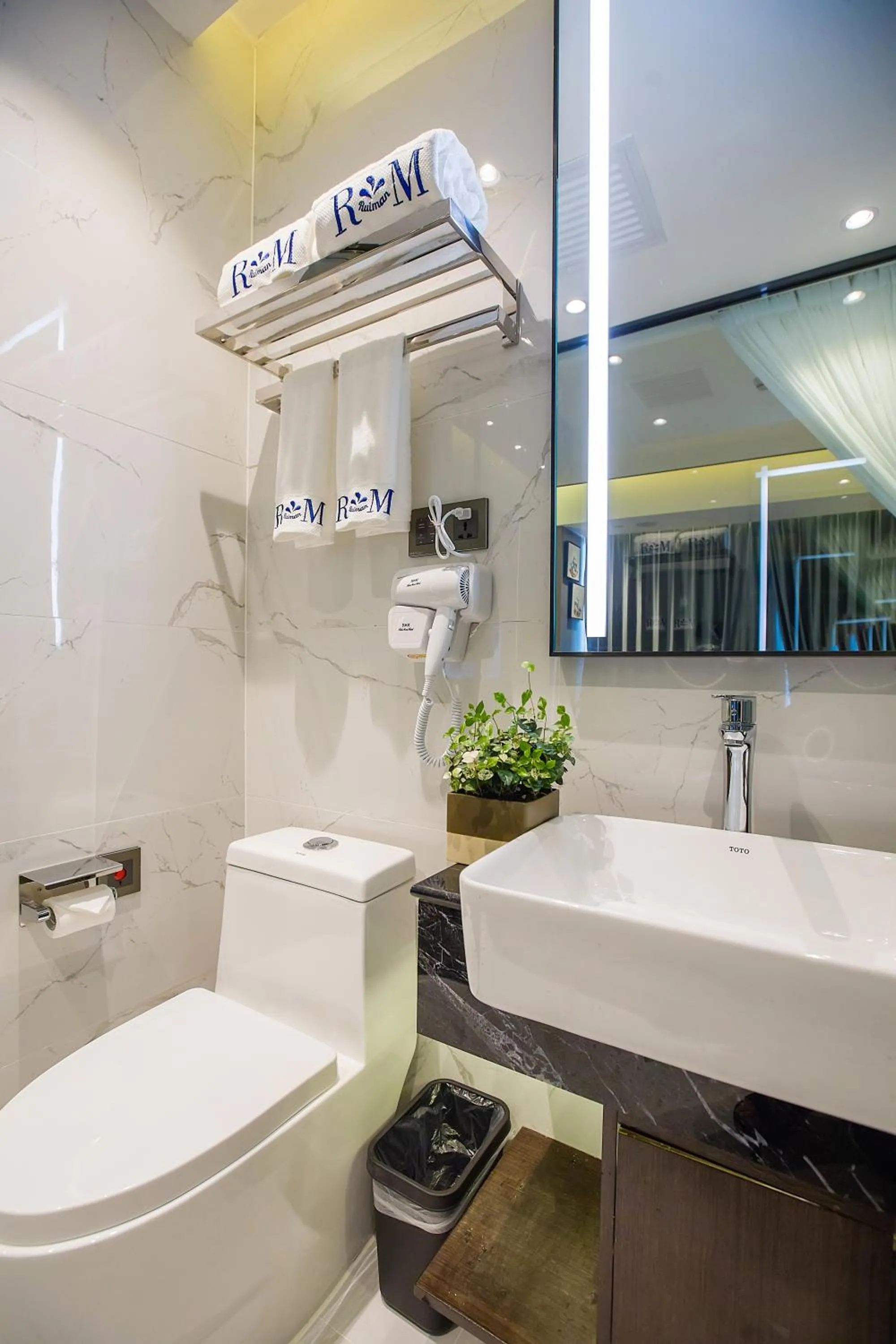 Toilet in Ruiman International Hotel