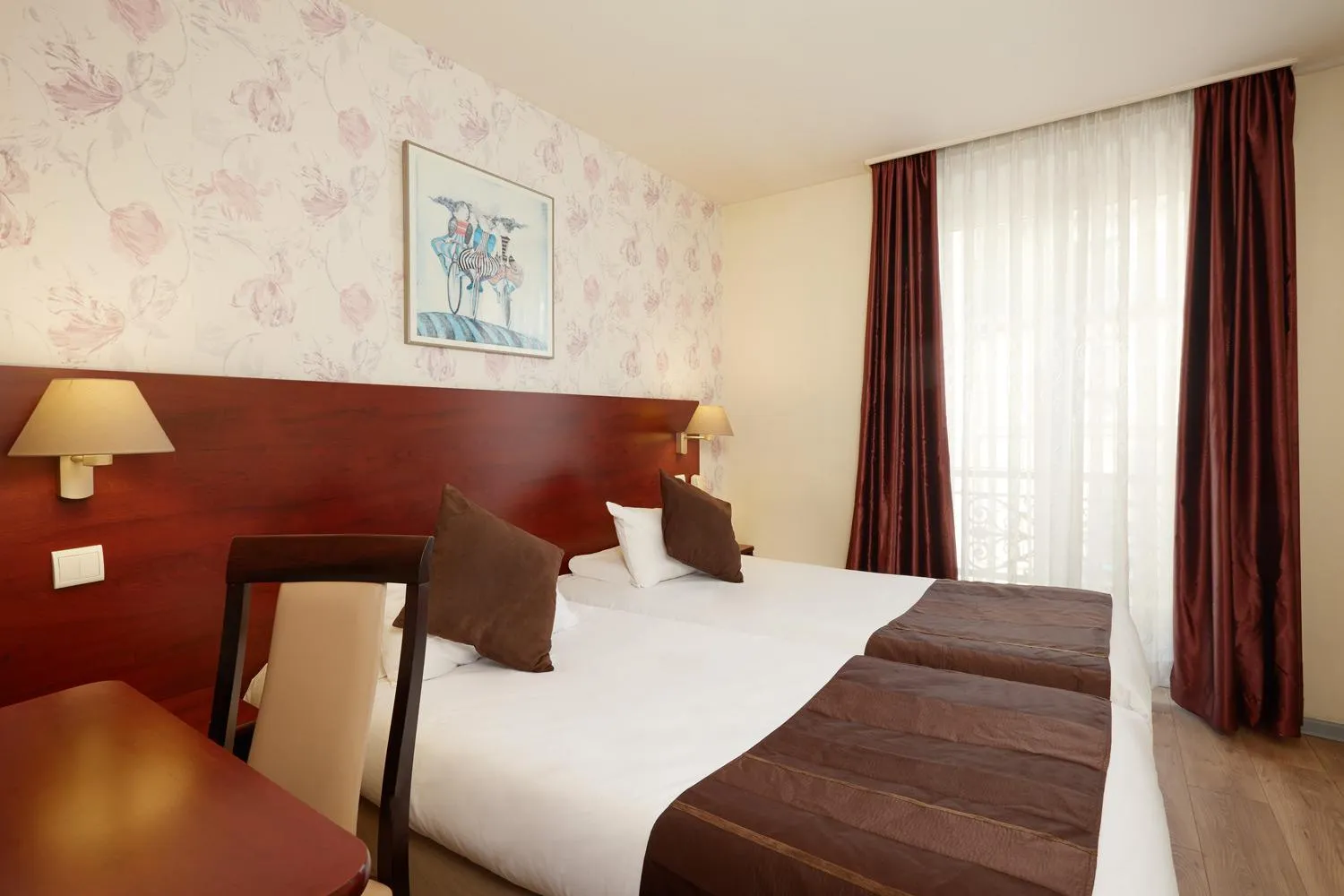 Bedroom, Bed in Hôtel Alane