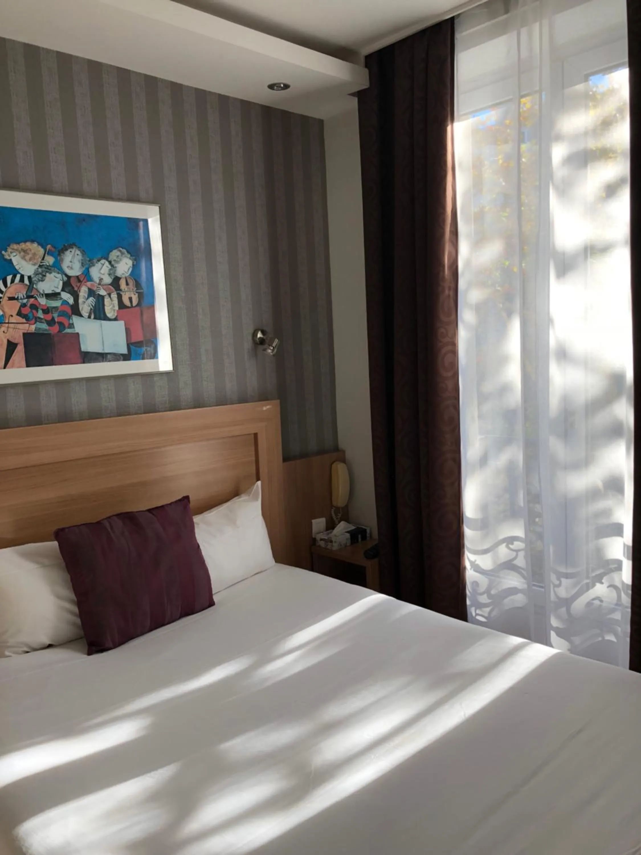 Bedroom, Bed in Hôtel Alane