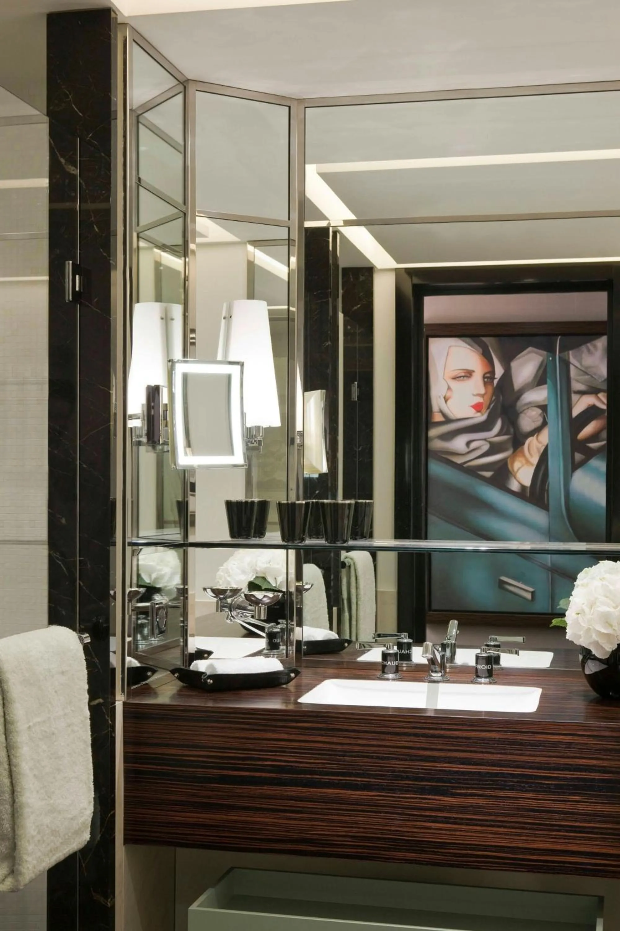 Bathroom in Prince de Galles, a Luxury Collection hotel, Paris