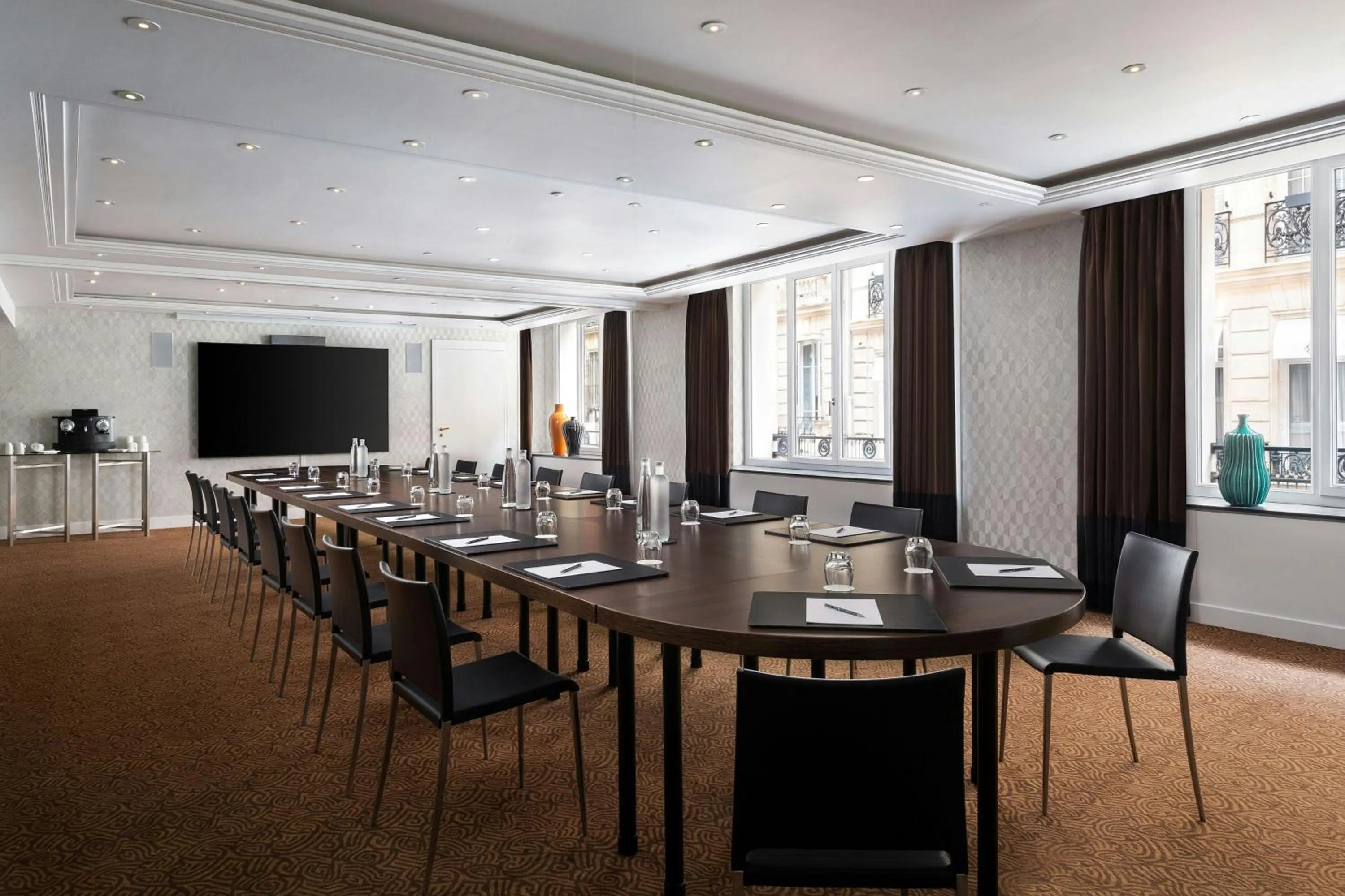 Meeting/conference room in Prince de Galles, a Luxury Collection hotel, Paris
