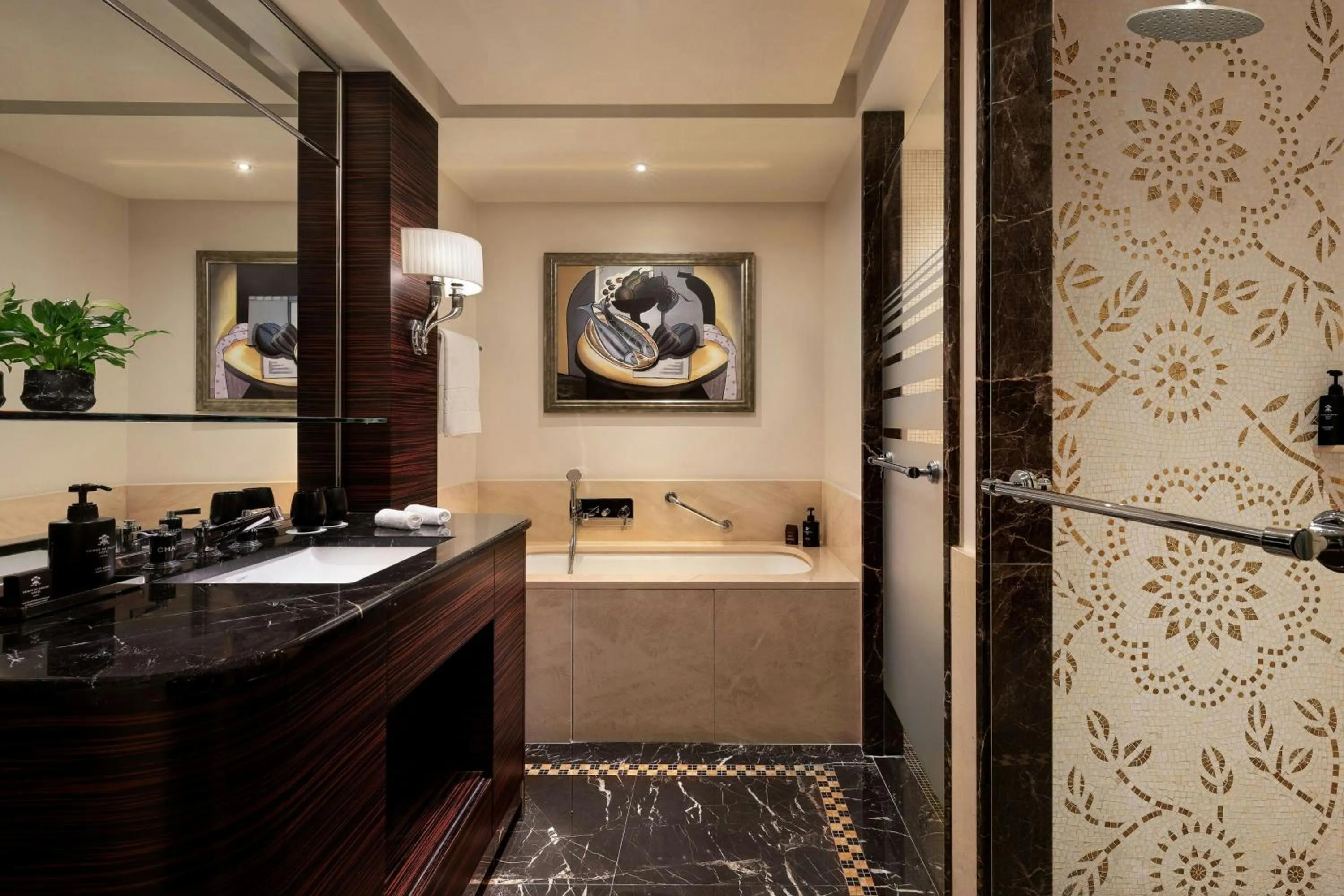 Bathroom in Prince de Galles, a Luxury Collection hotel, Paris