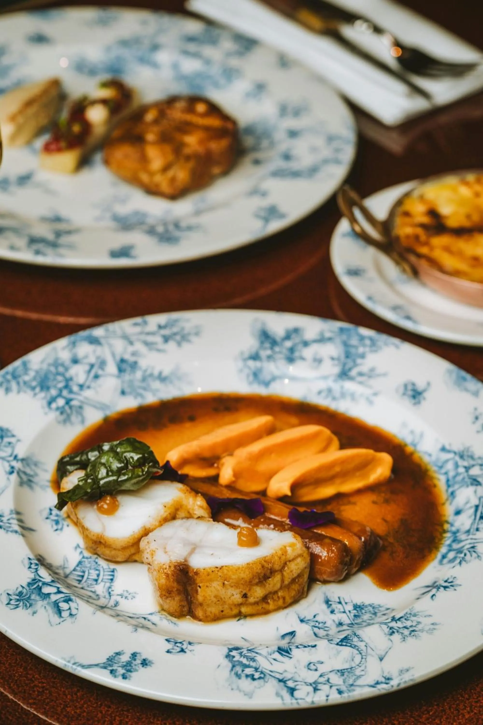 Restaurant/places to eat in Prince de Galles, a Luxury Collection hotel, Paris