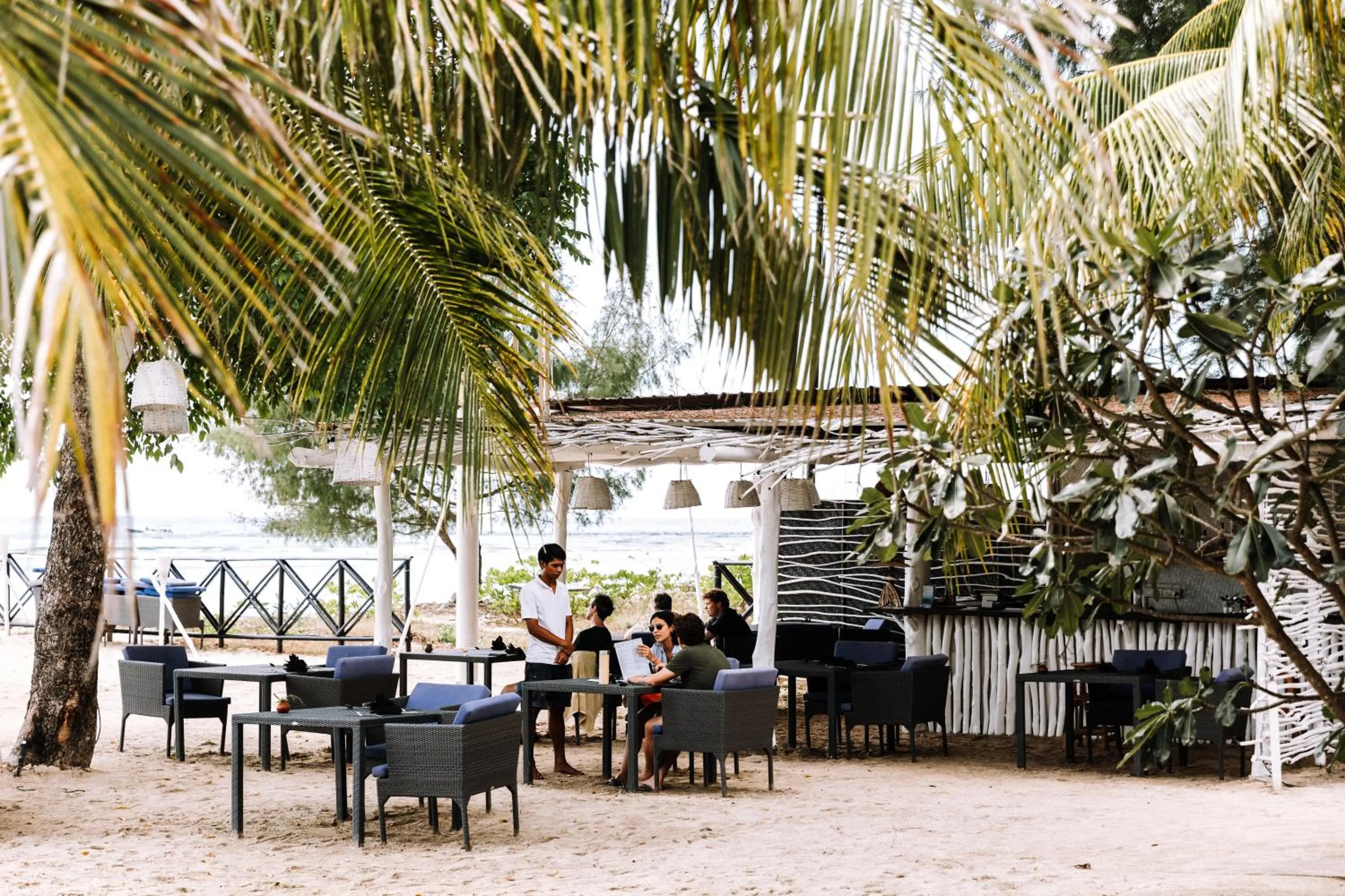 Restaurant/places to eat in Meno House - Boutique Adults Only Resort