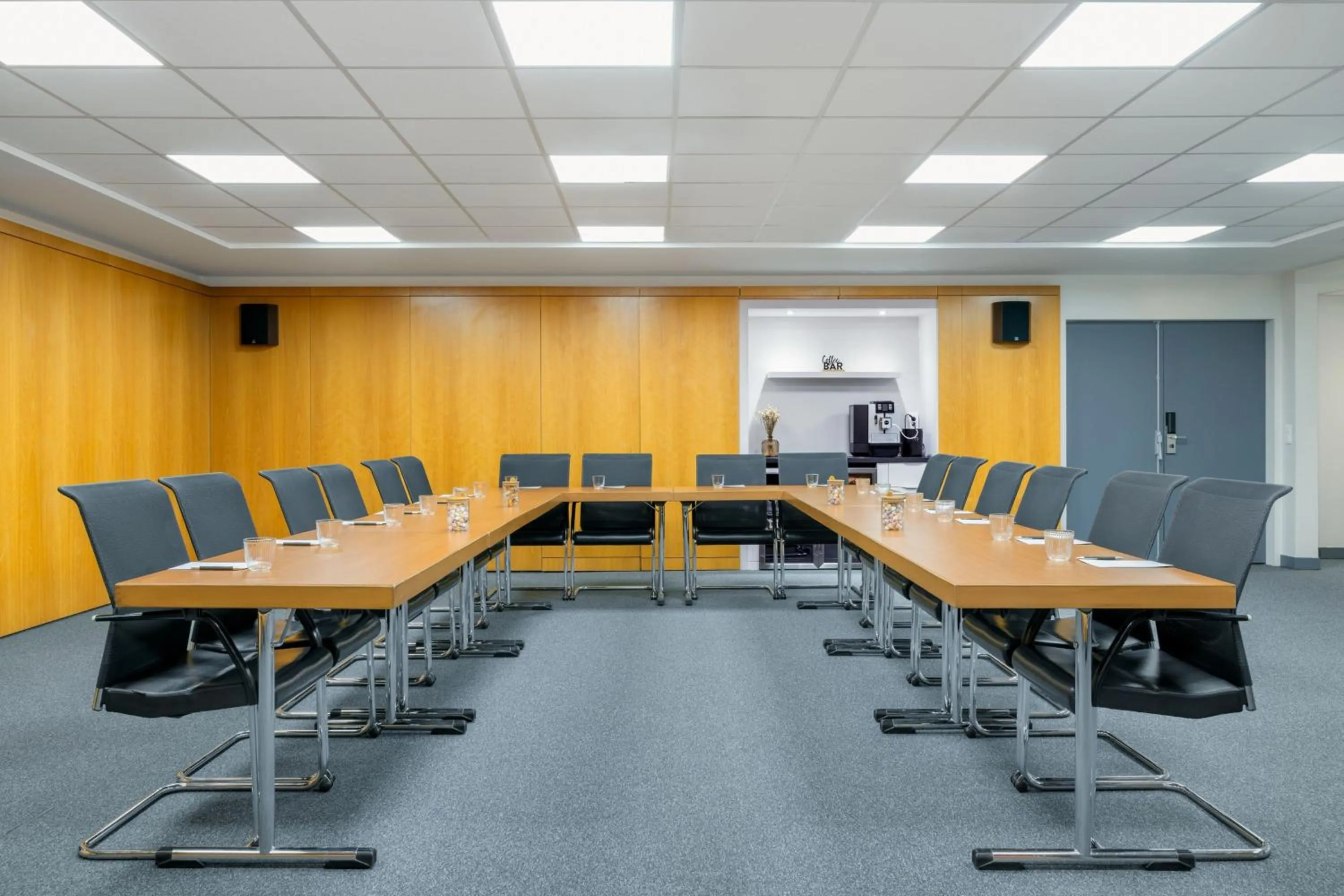 Meeting/conference room in Sheraton Paris Charles de Gaulle Airport Hotel