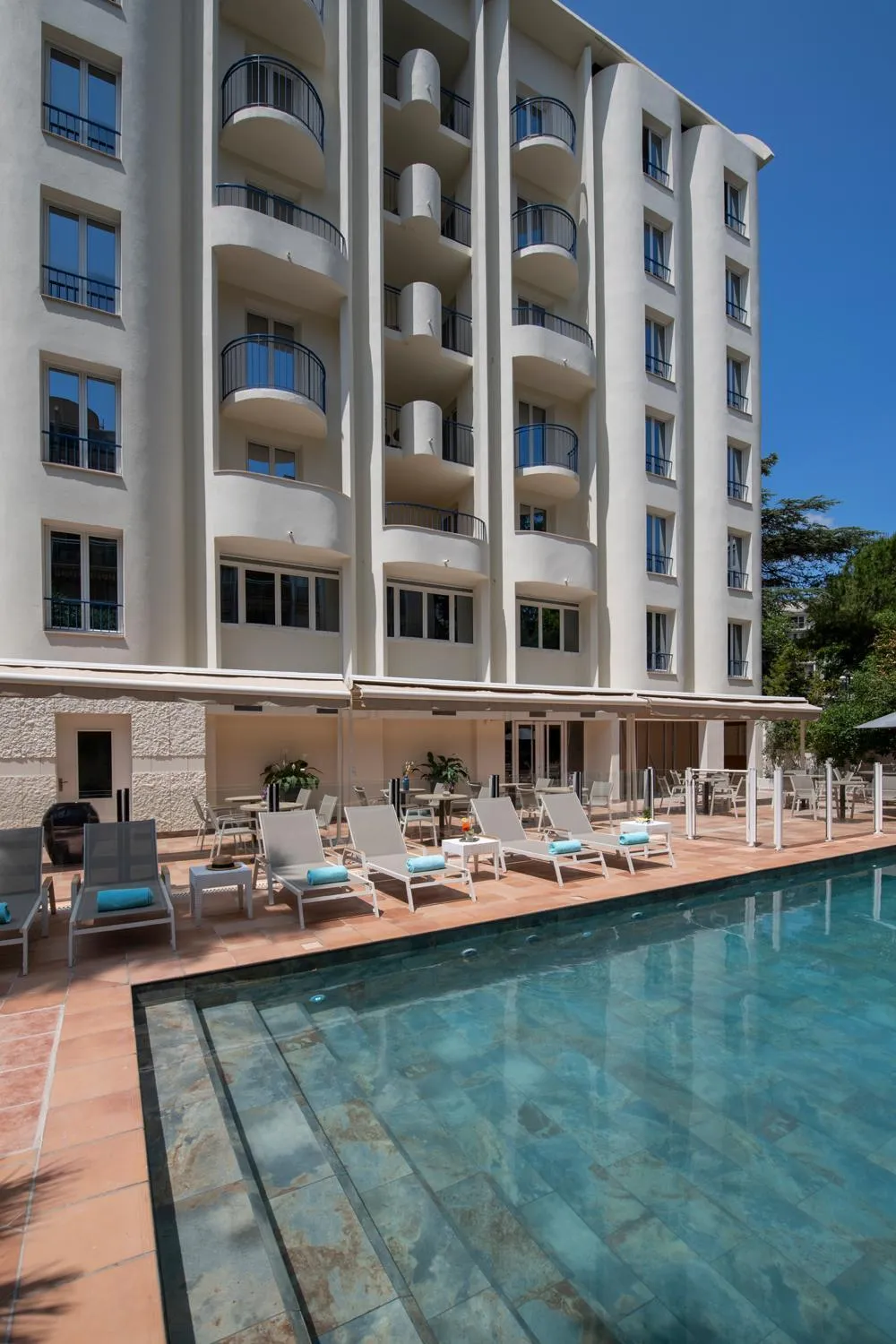 Property building in Hotel Amarante Cannes