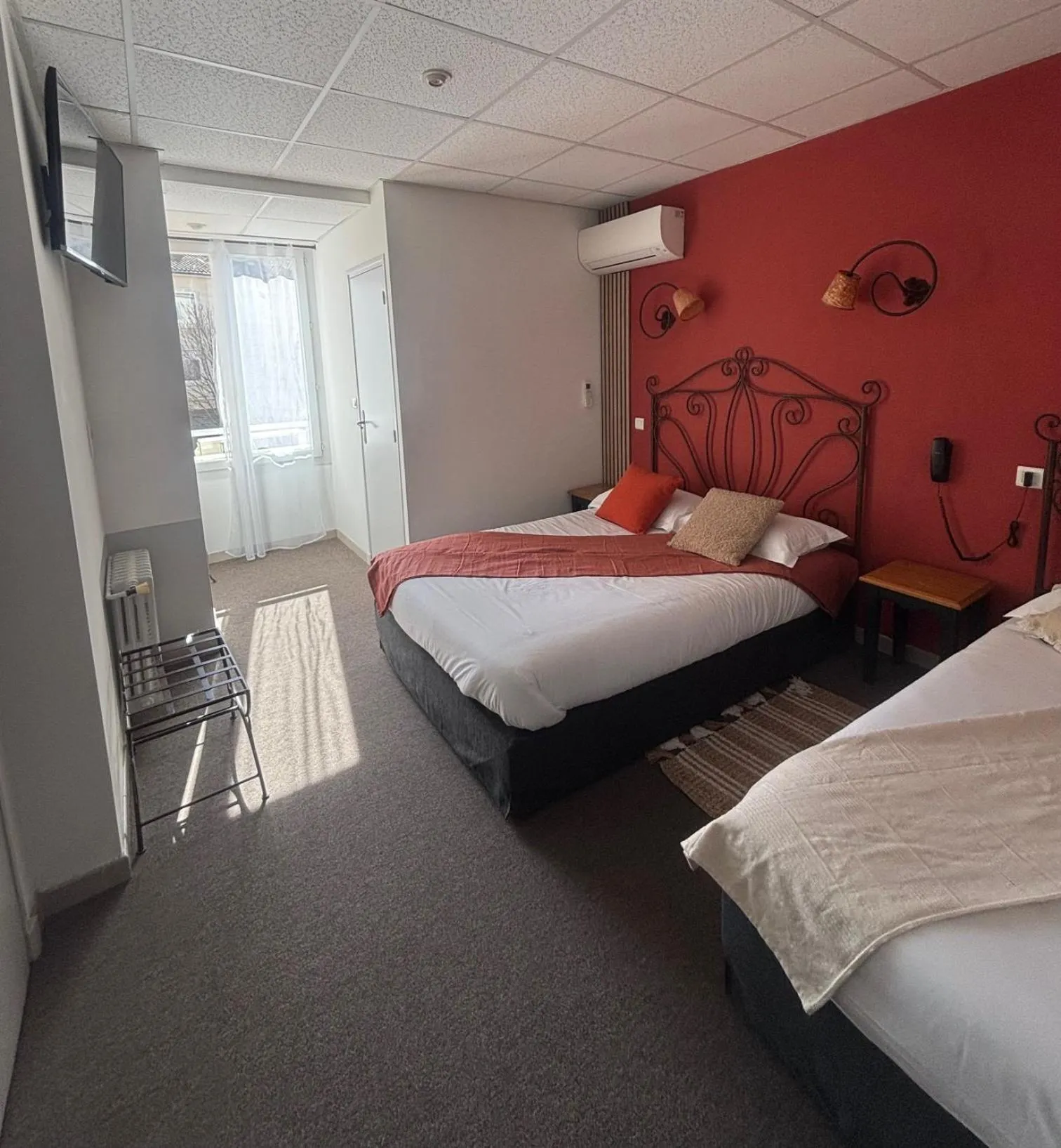 Bedroom, Bed in Le Régence