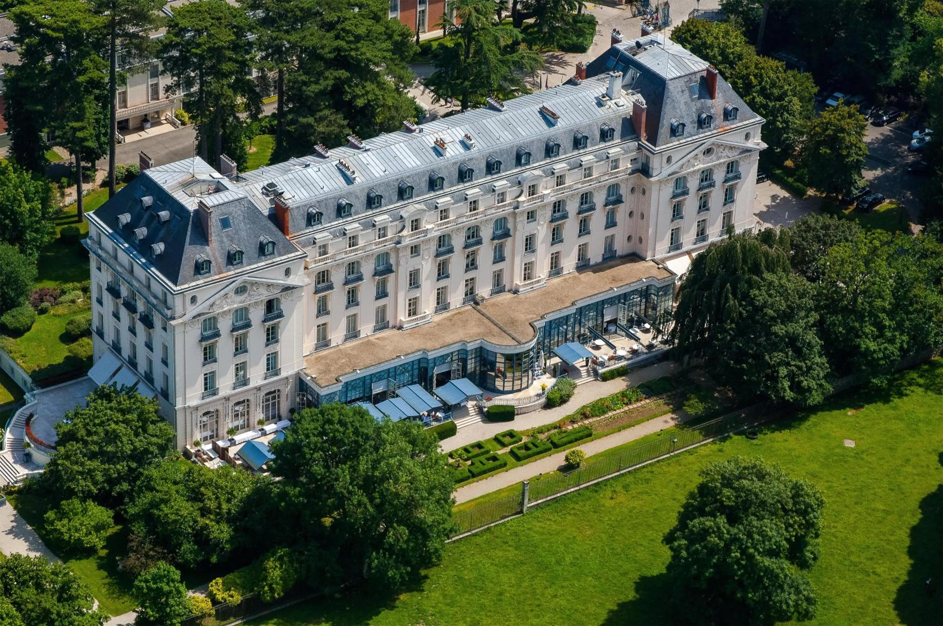Property building in Waldorf Astoria Versailles - Trianon Palace