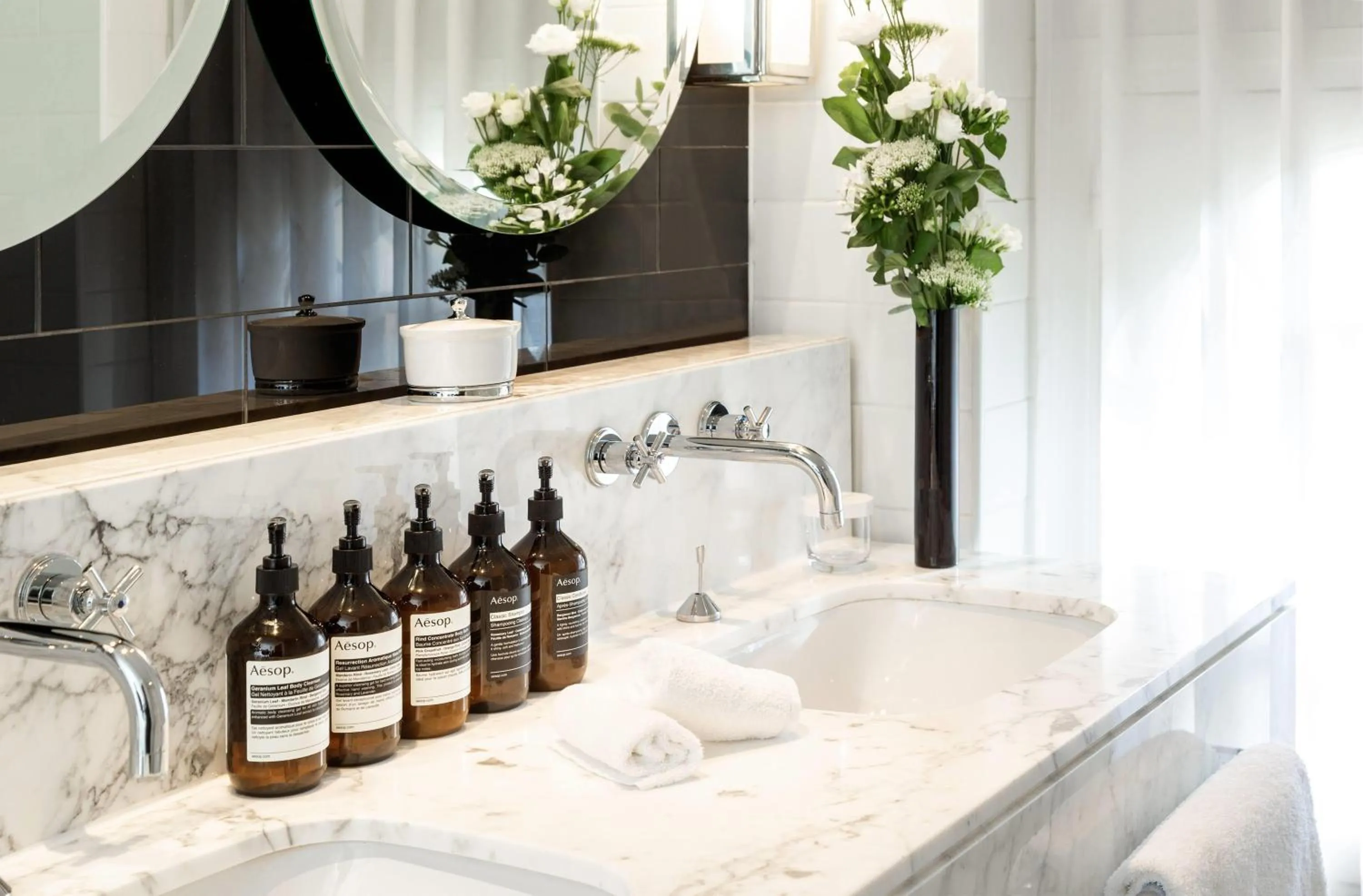 Bathroom in Waldorf Astoria Versailles - Trianon Palace