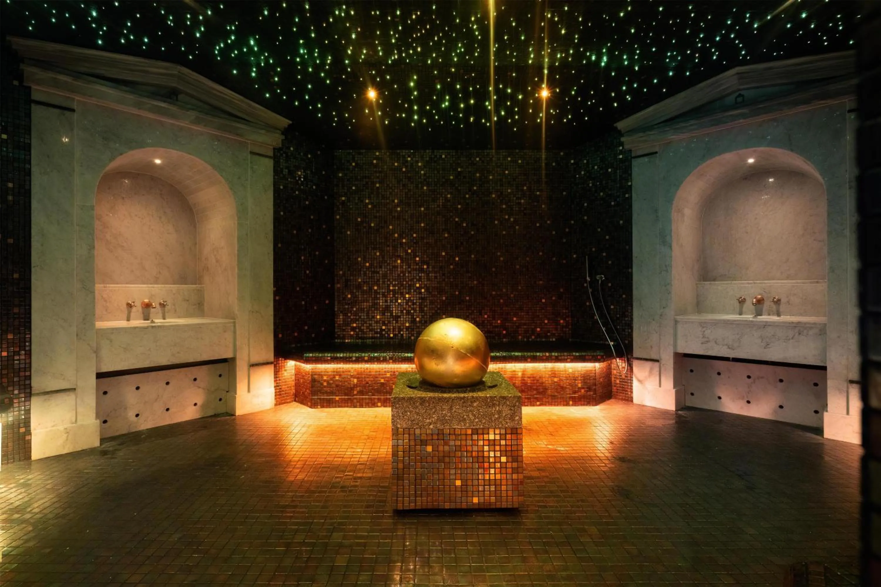 Spa and wellness centre/facilities in Waldorf Astoria Versailles - Trianon Palace