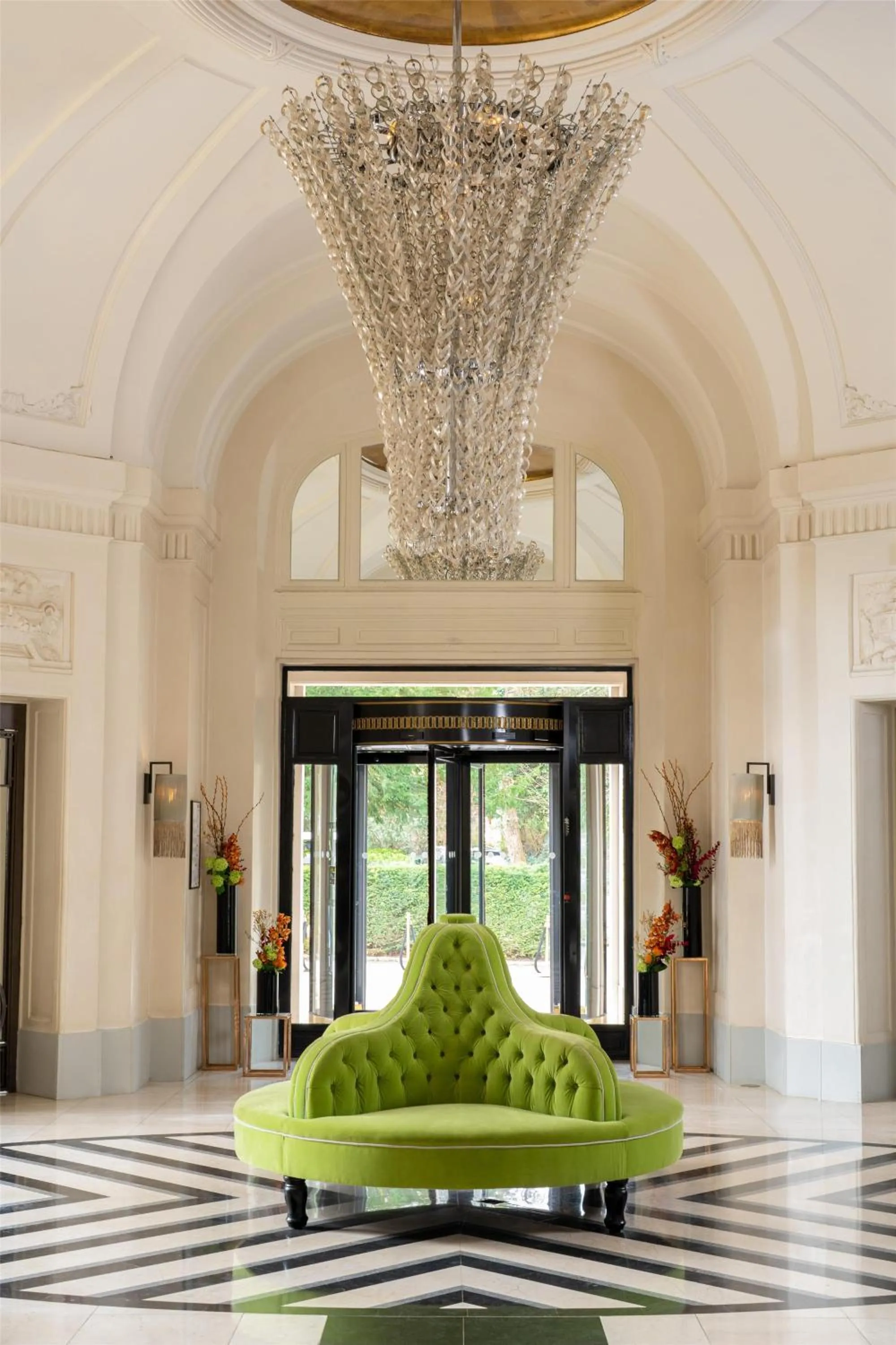 Lobby or reception in Waldorf Astoria Versailles - Trianon Palace