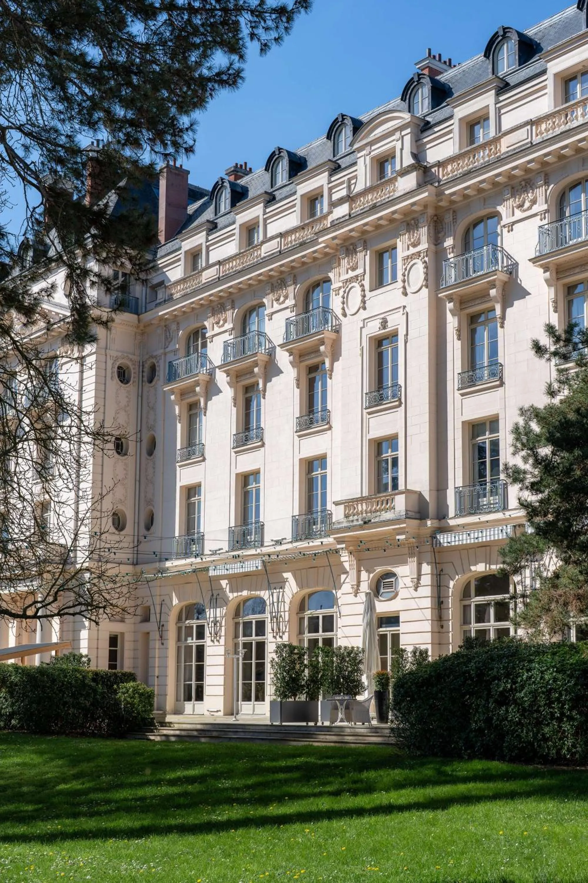 Property building in Waldorf Astoria Versailles - Trianon Palace