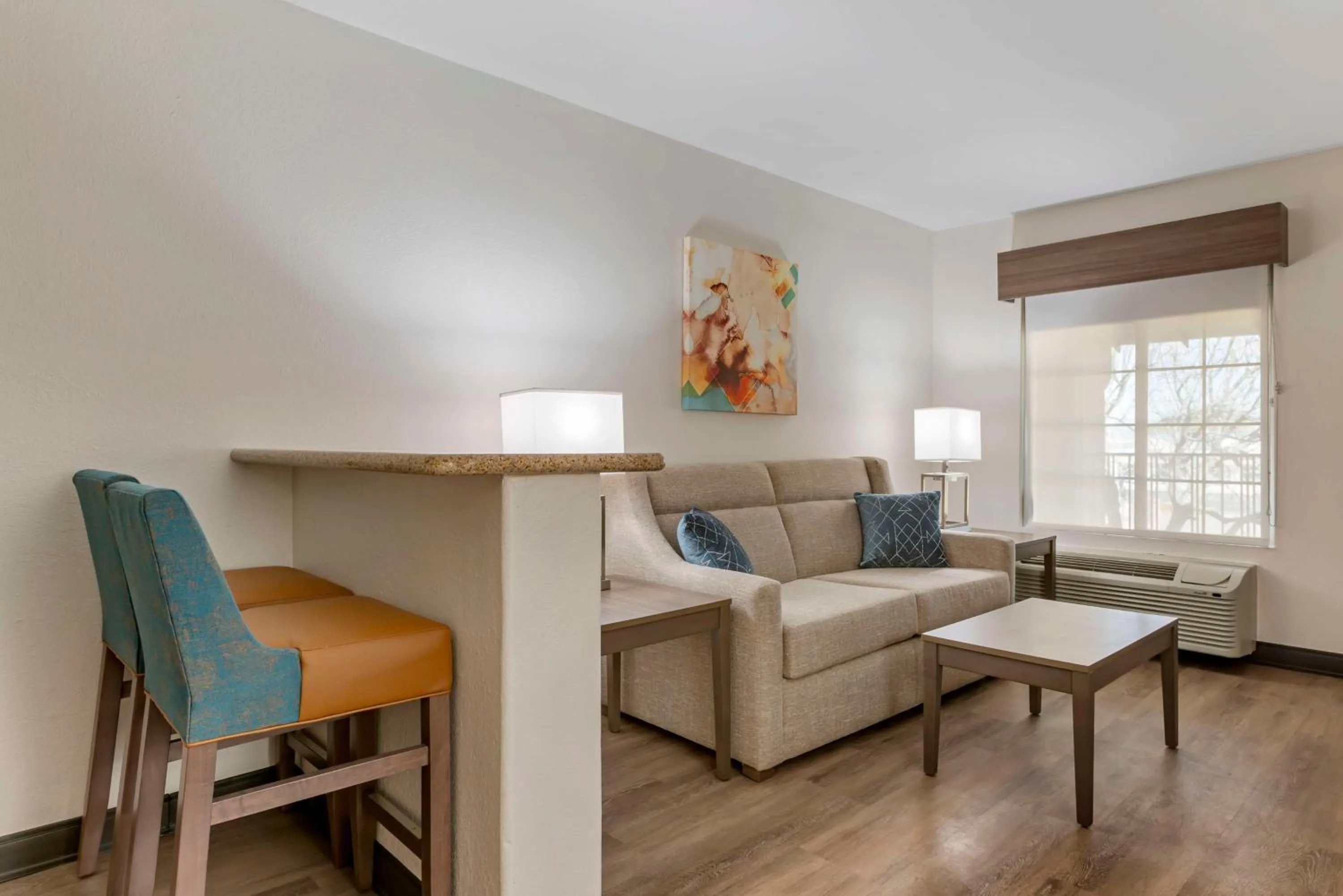 Bedroom in Best Western Desert Inn