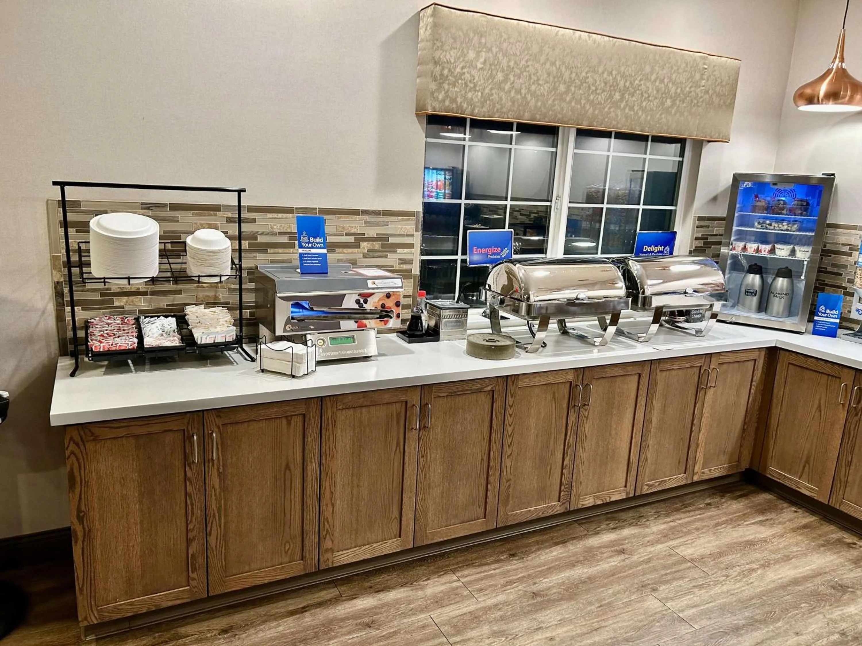 Breakfast in Best Western Country Inn