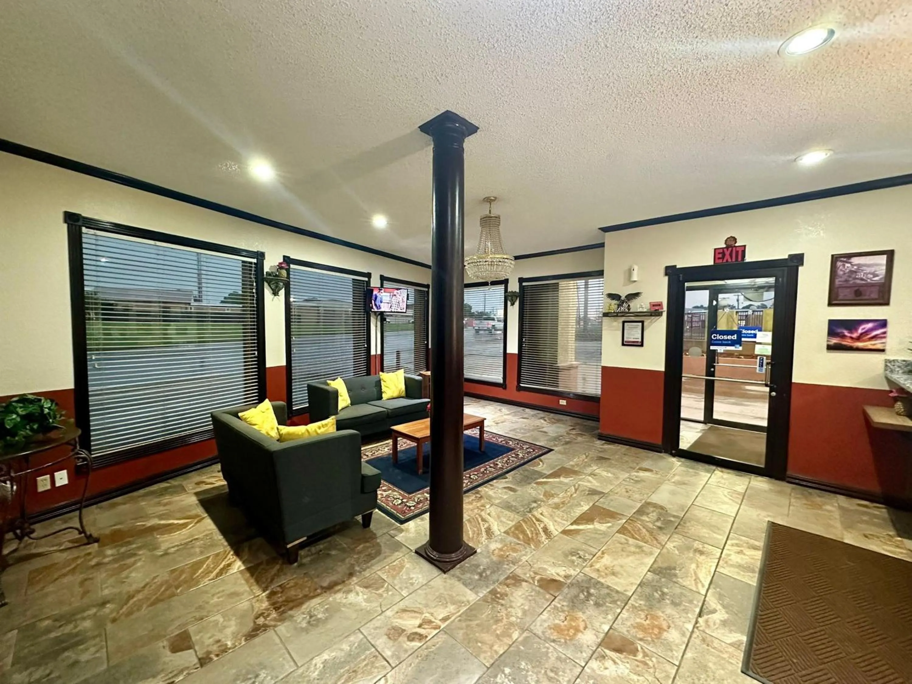 Lobby or reception in Super 8 by Wyndham Athens TX