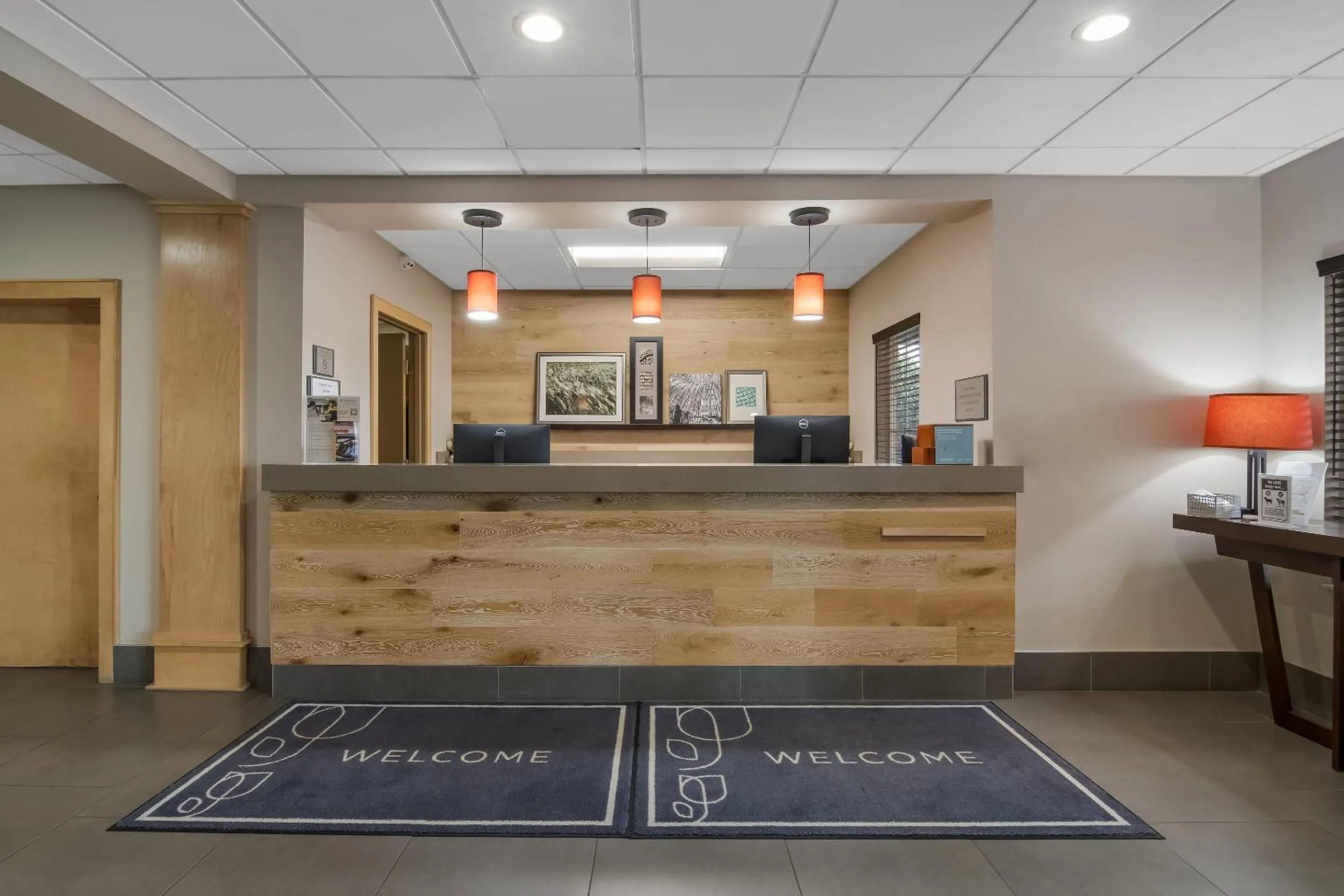 Lobby or reception in Country Inn & Suites by Radisson, Goldsboro, NC