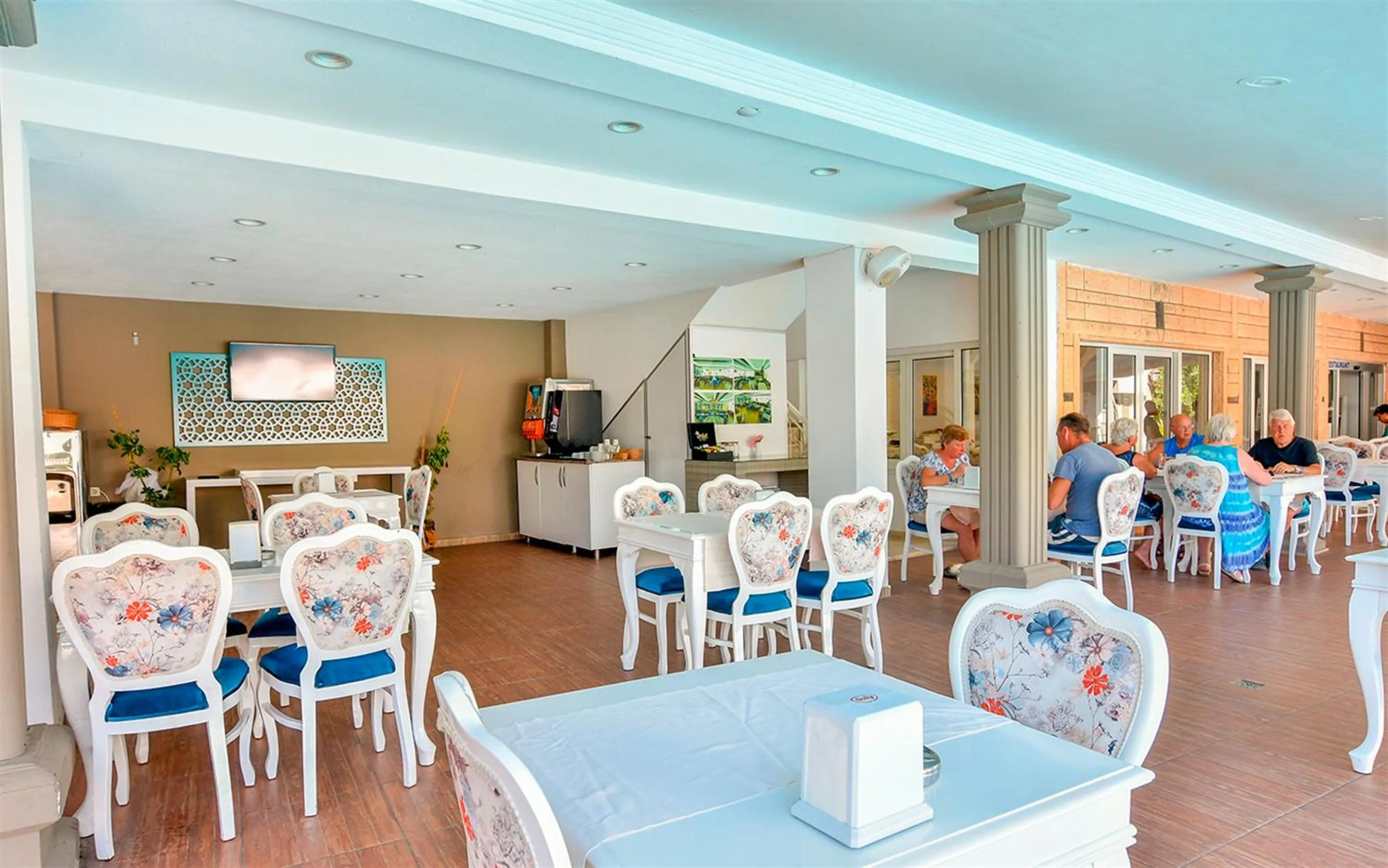 Restaurant/places to eat in Clover Magic Altınkum Park Hotel