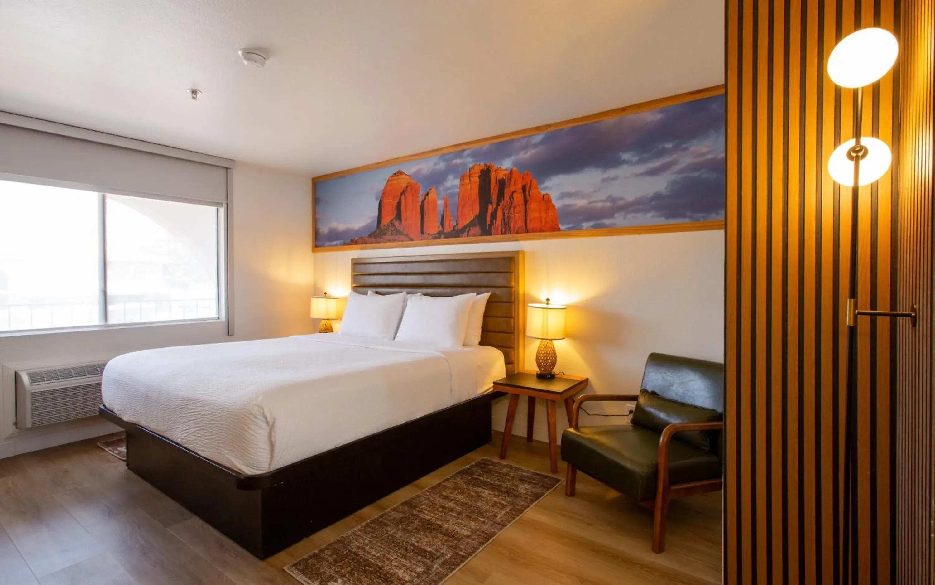 King Room - Pool View in GreenTree Inn Sedona King Room - Pool View in GreenTree Inn Sedona