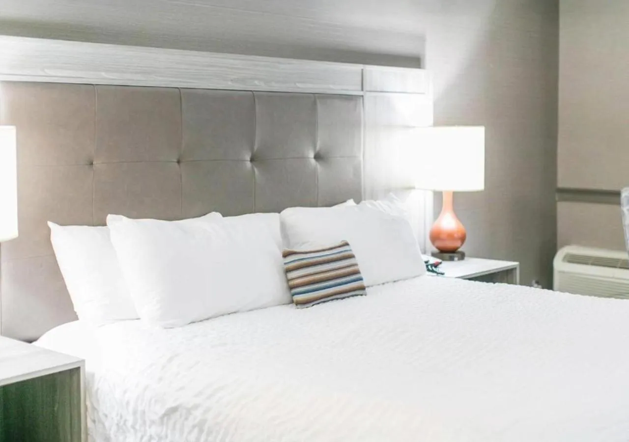 Bed in The Ridges Resort on Lake Chatuge