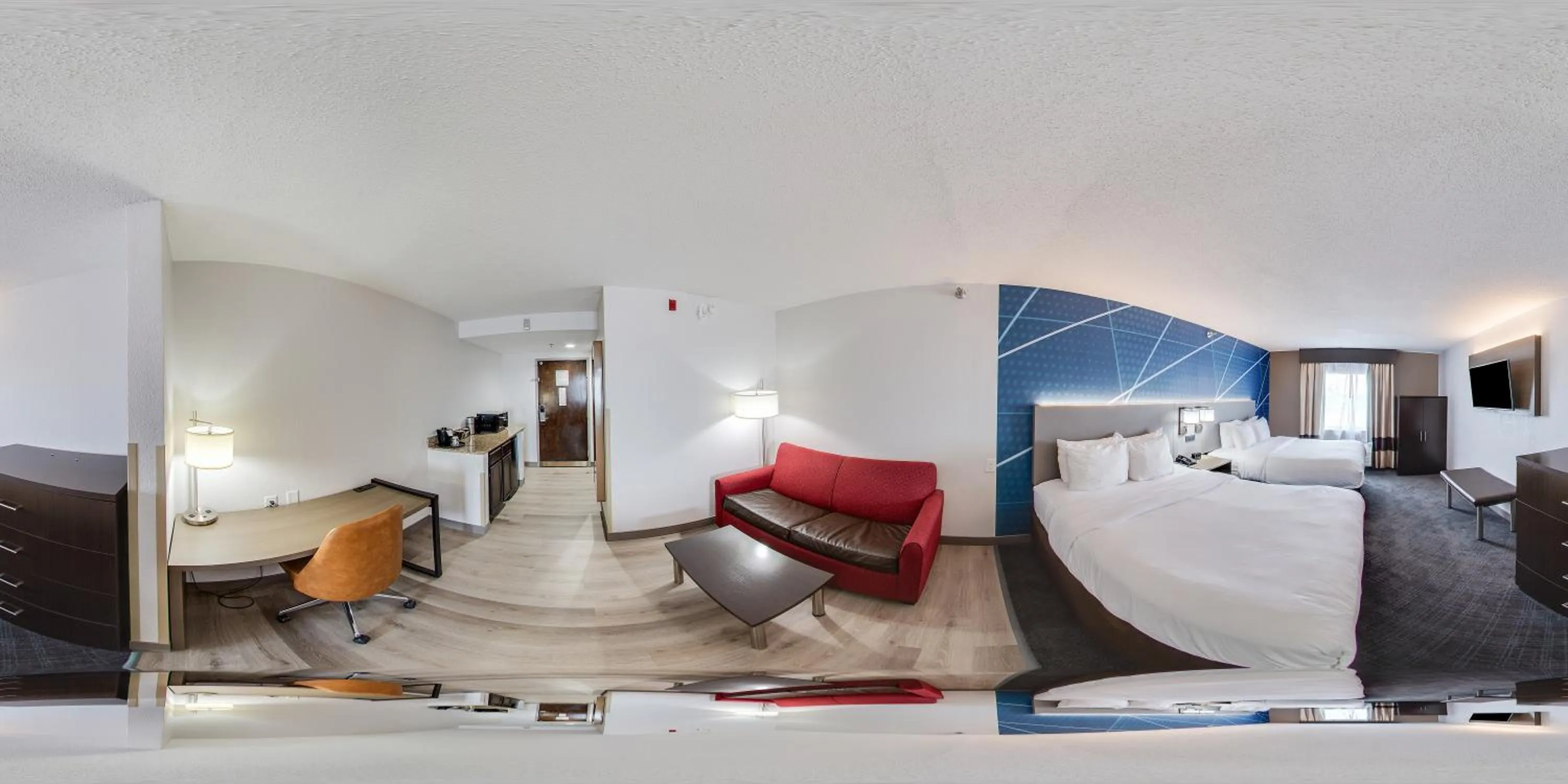 Bed in Comfort Suites Columbus