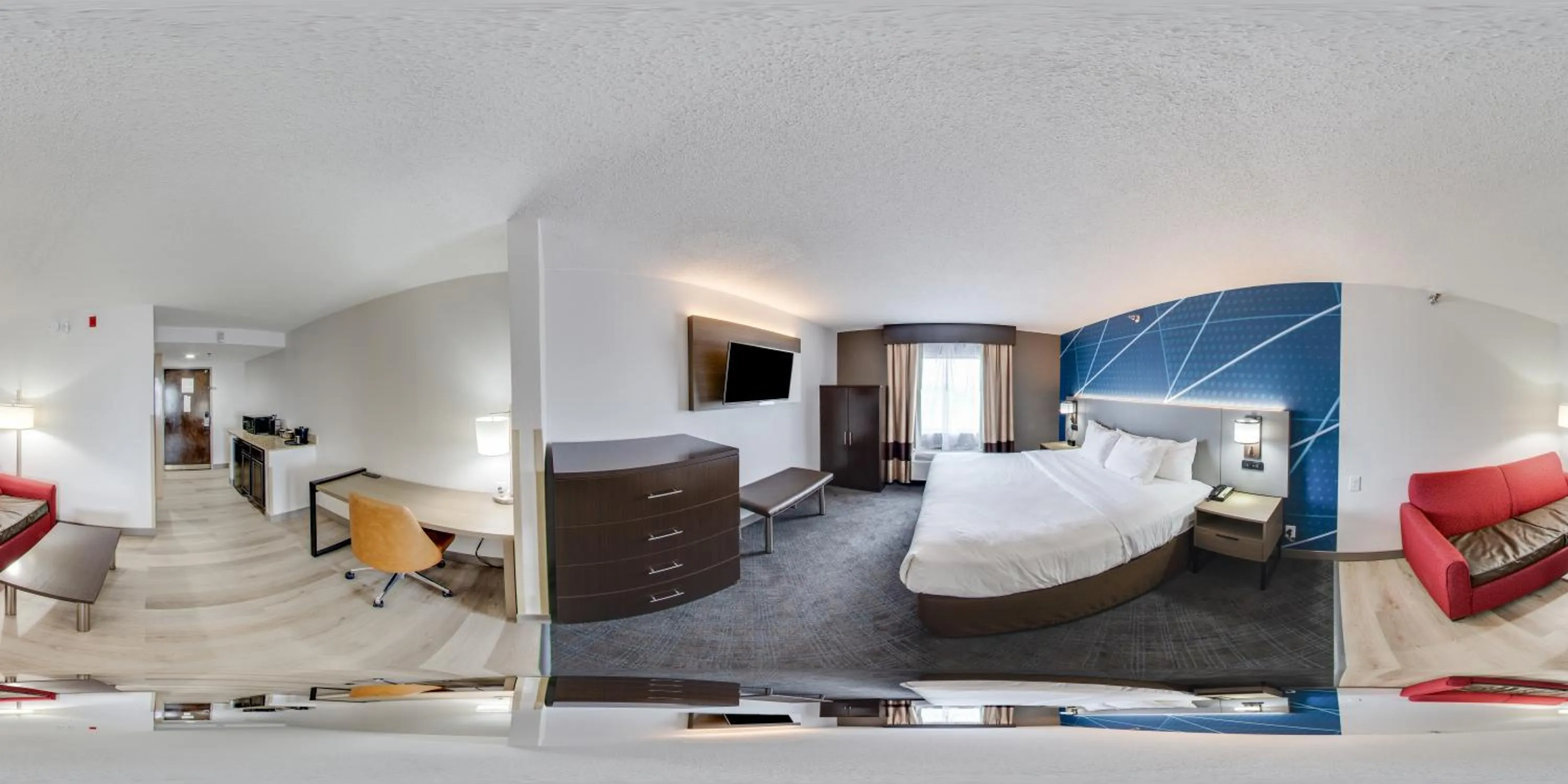 Bed in Comfort Suites Columbus